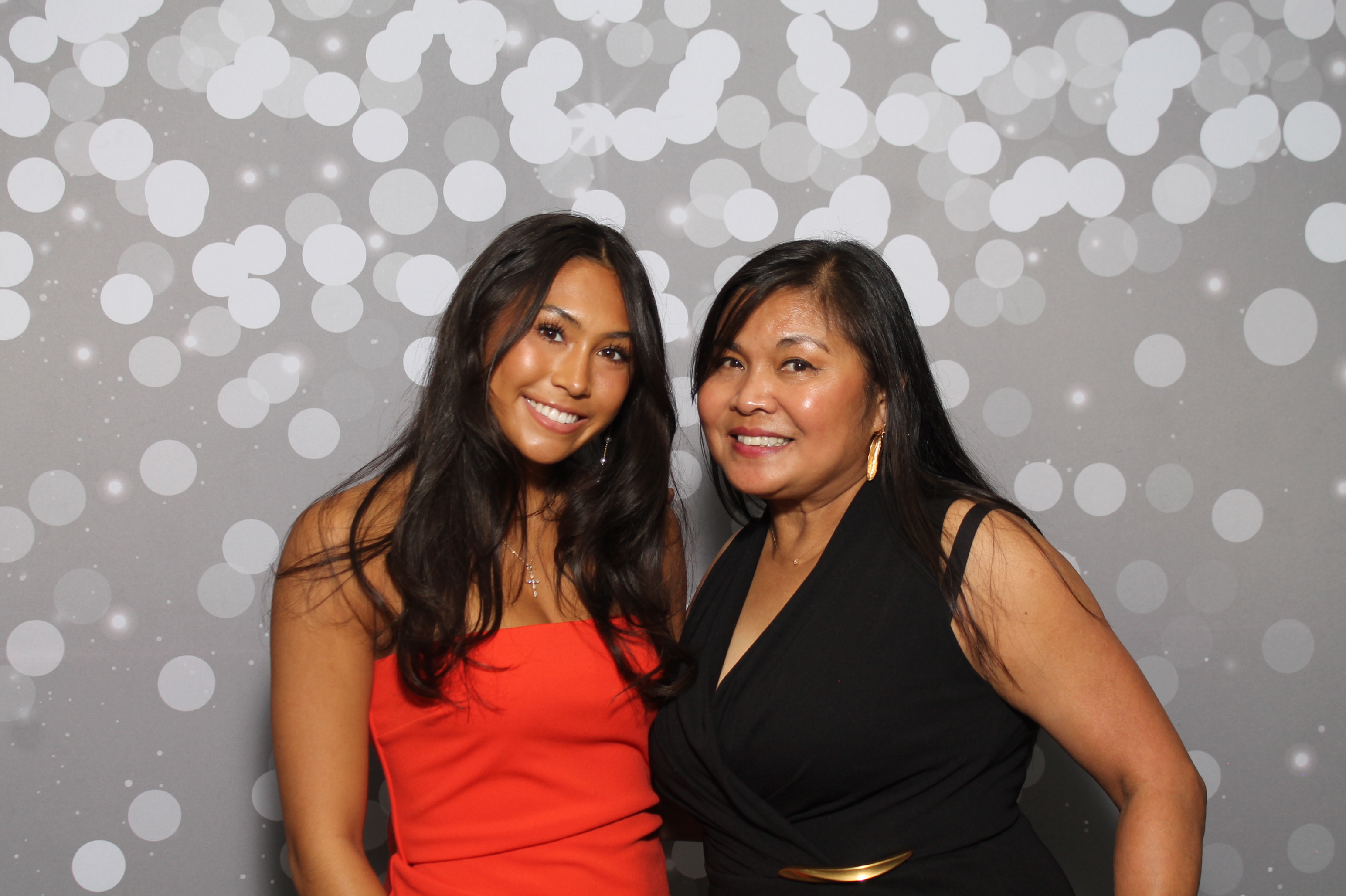 Red Dress Gala | View more photos from the event at gallery.photoboothcincy.com/u/PhotoBoothCincy/Red-Dress-Gala-1