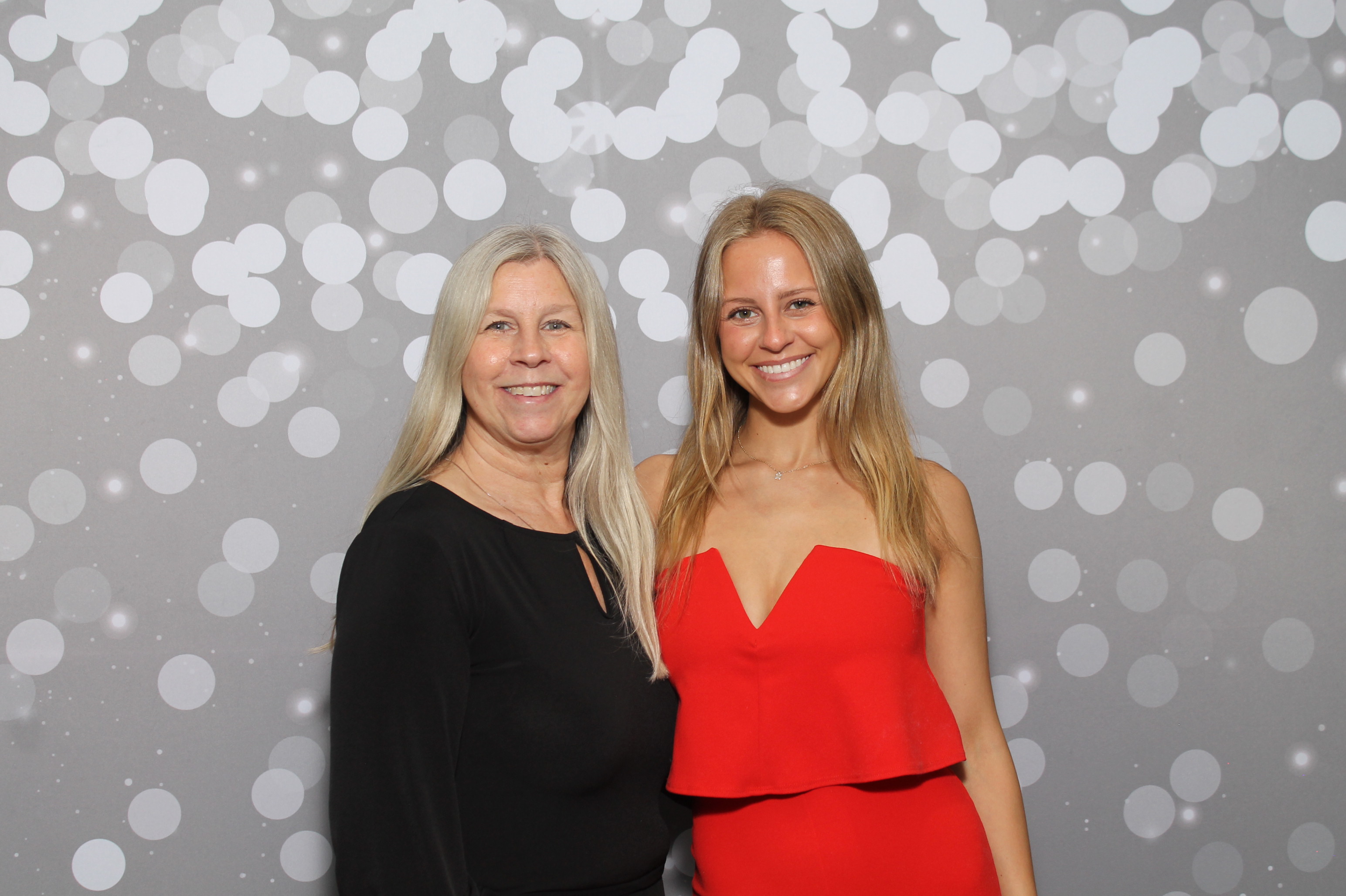 Red Dress Gala | View more photos from the event at gallery.photoboothcincy.com/u/PhotoBoothCincy/Red-Dress-Gala-1
