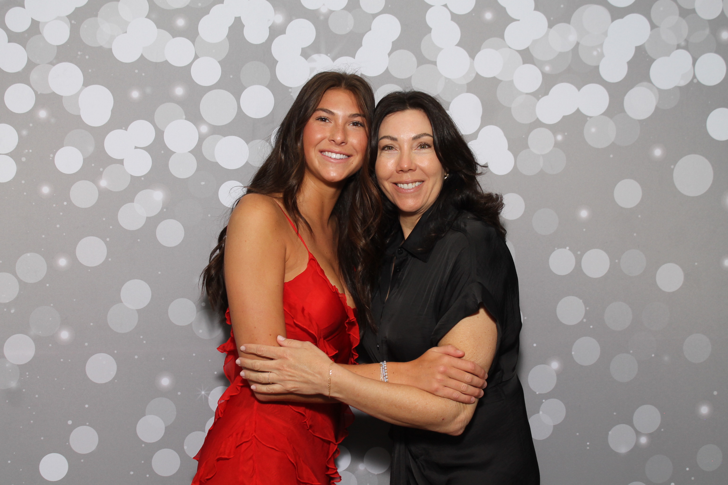 Red Dress Gala | View more photos from the event at gallery.photoboothcincy.com/u/PhotoBoothCincy/Red-Dress-Gala-1