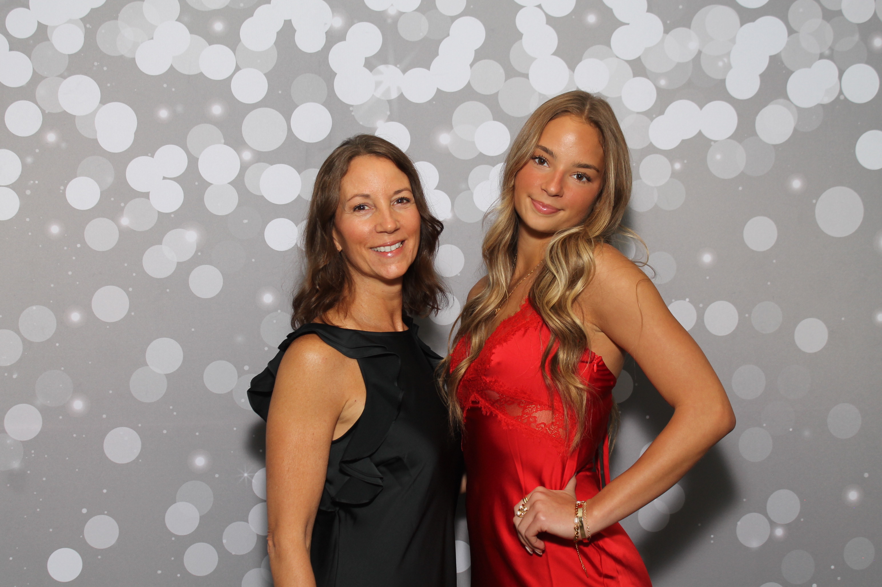 Red Dress Gala | View more photos from the event at gallery.photoboothcincy.com/u/PhotoBoothCincy/Red-Dress-Gala-1
