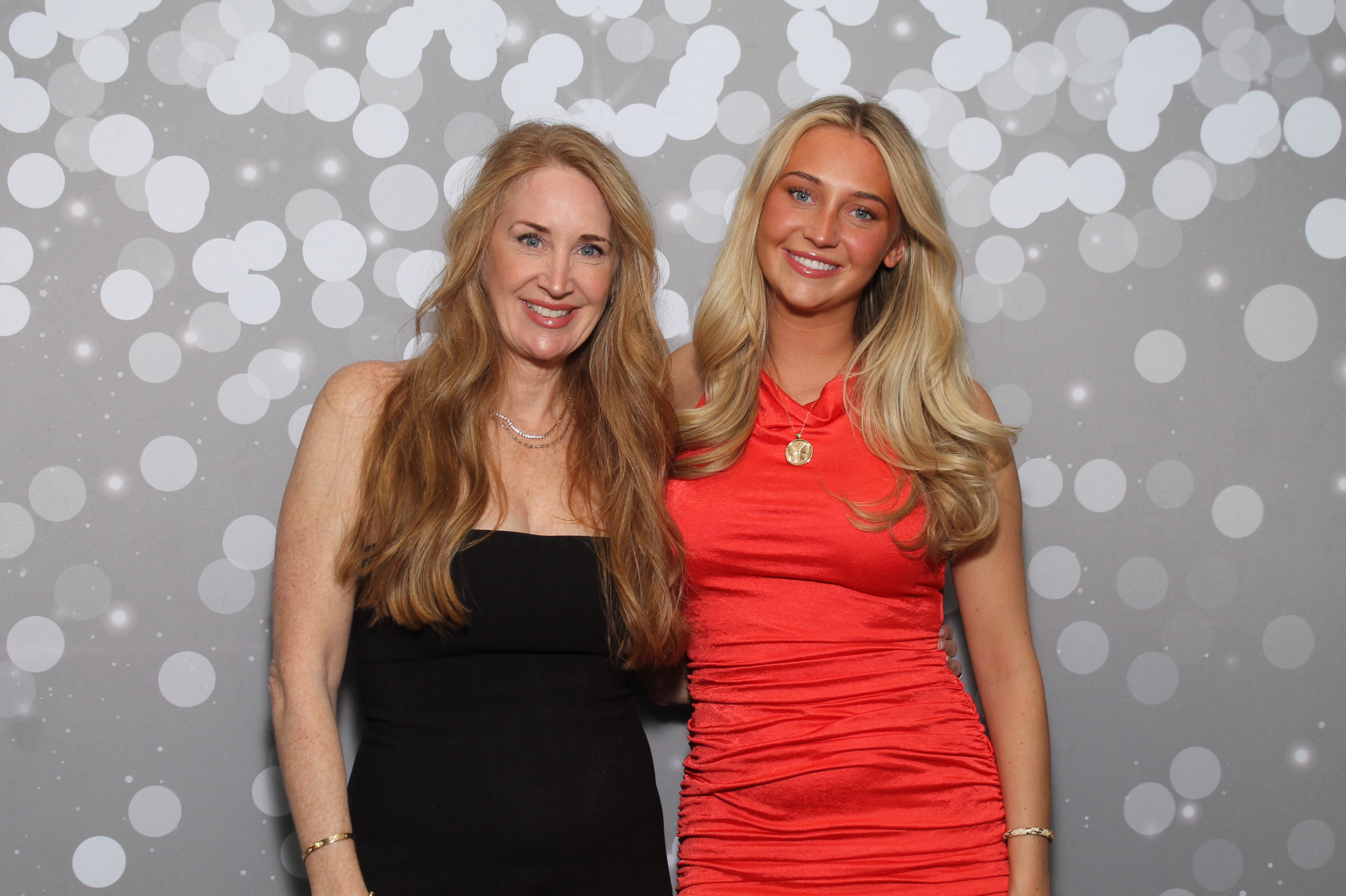 Red Dress Gala | View more photos from the event at gallery.photoboothcincy.com/u/PhotoBoothCincy/Red-Dress-Gala-1