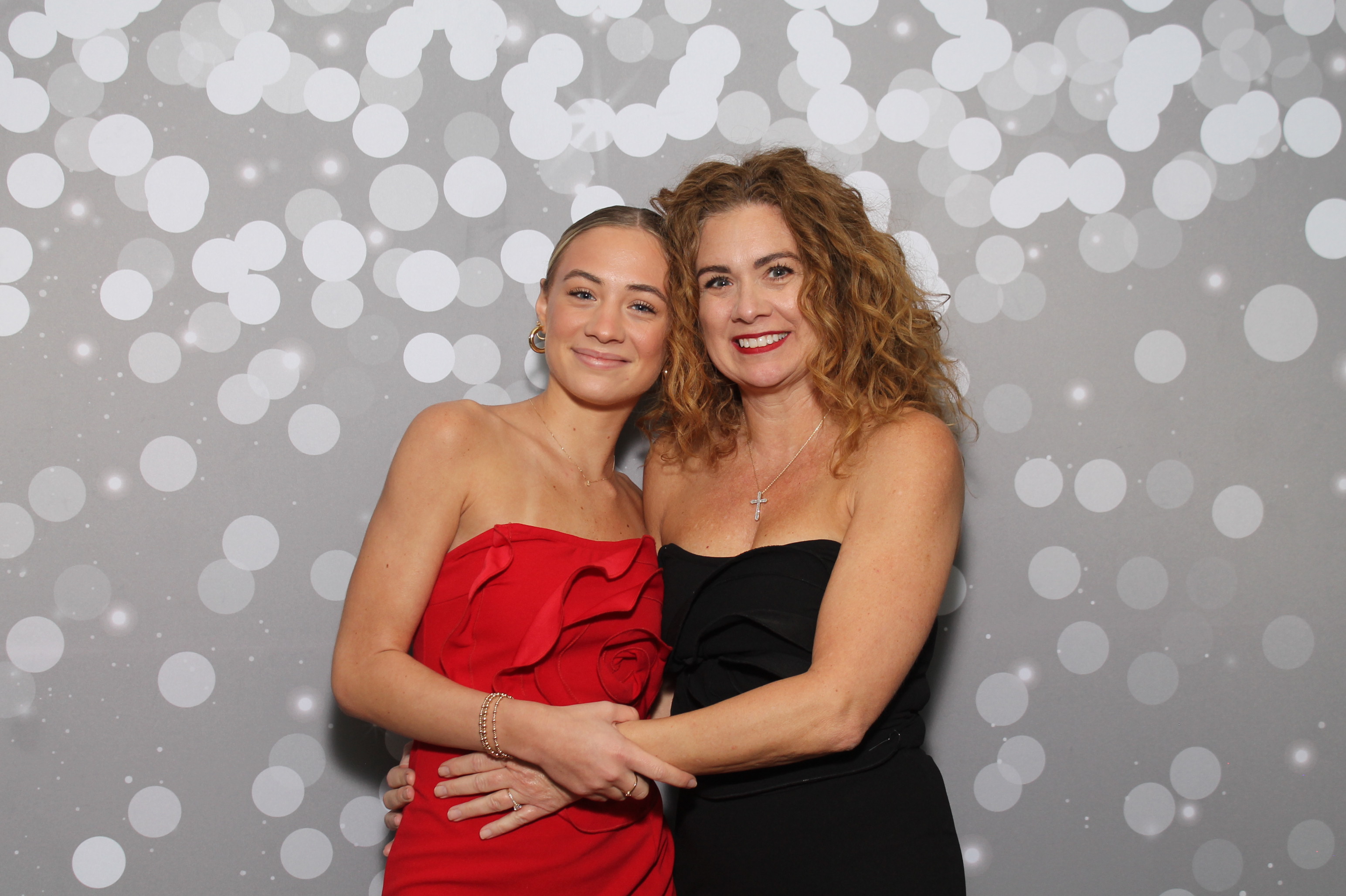 Red Dress Gala | View more photos from the event at gallery.photoboothcincy.com/u/PhotoBoothCincy/Red-Dress-Gala-1