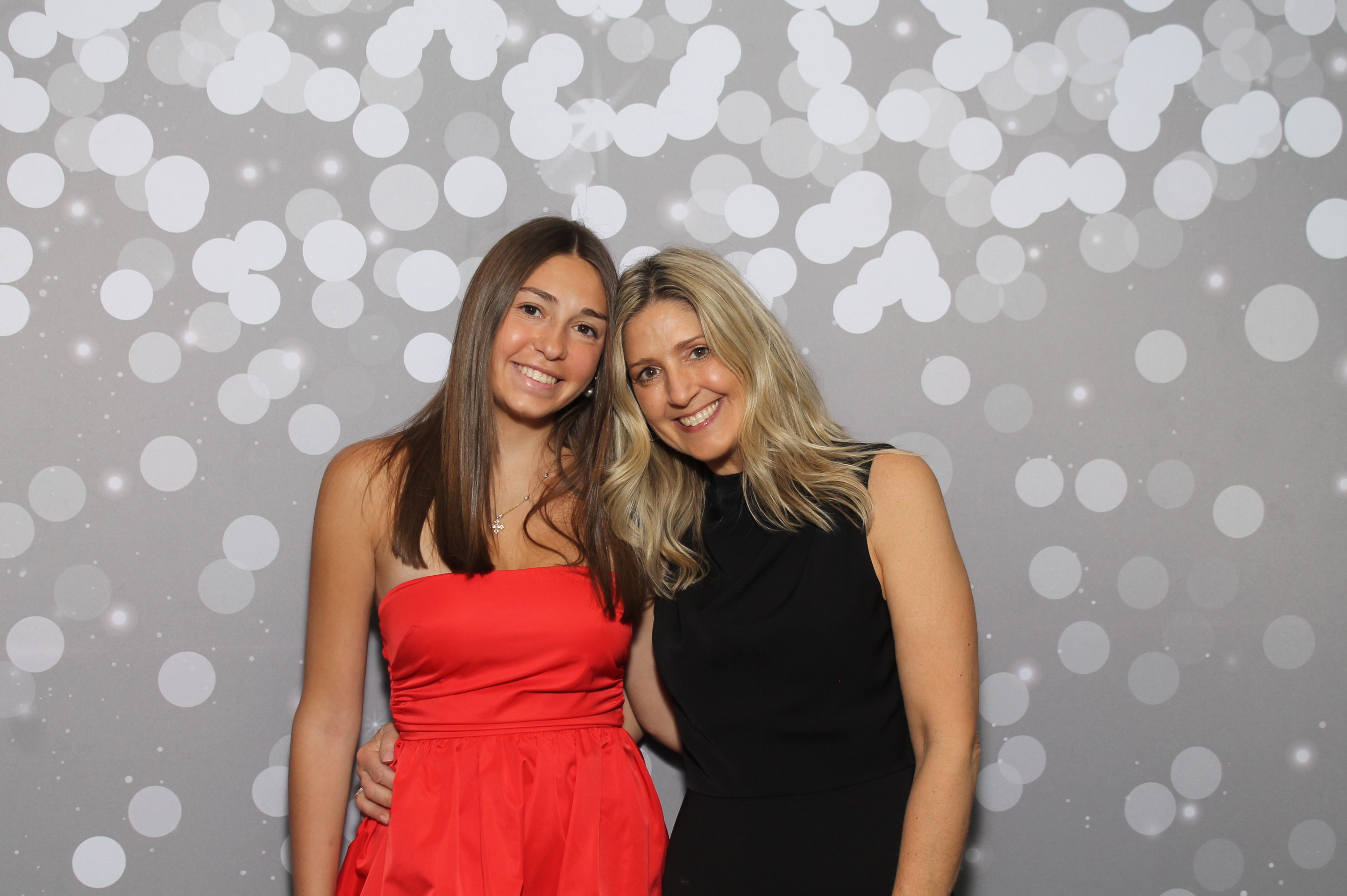 Red Dress Gala | View more photos from the event at gallery.photoboothcincy.com/u/PhotoBoothCincy/Red-Dress-Gala-1