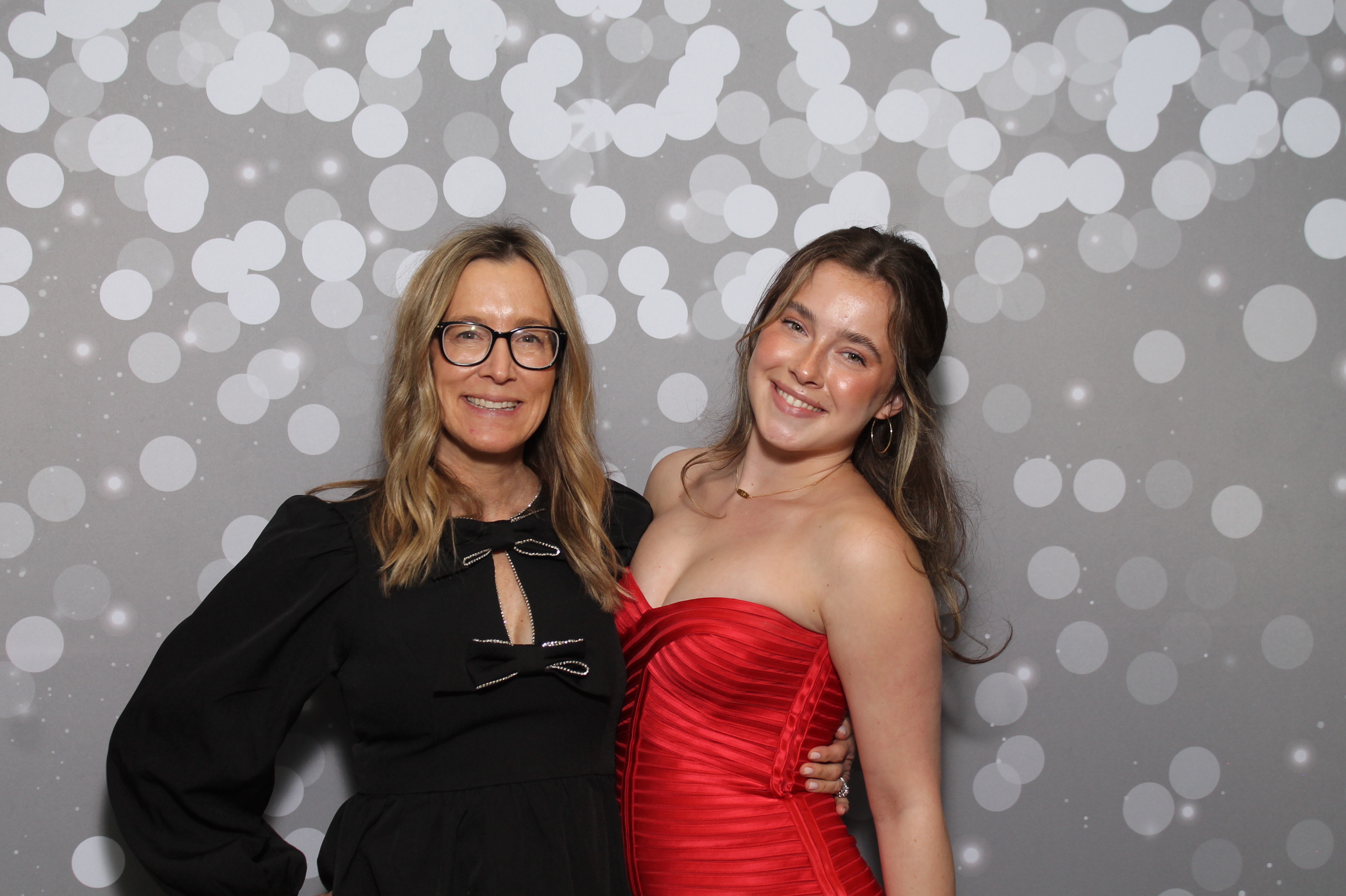 Red Dress Gala | View more photos from the event at gallery.photoboothcincy.com/u/PhotoBoothCincy/Red-Dress-Gala-1