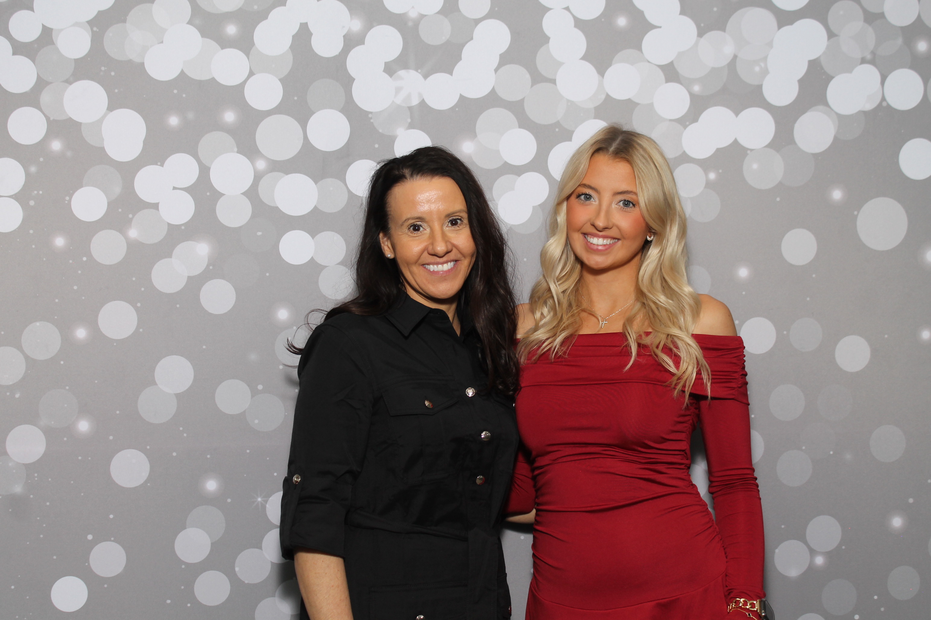 Red Dress Gala | View more photos from the event at gallery.photoboothcincy.com/u/PhotoBoothCincy/Red-Dress-Gala-1