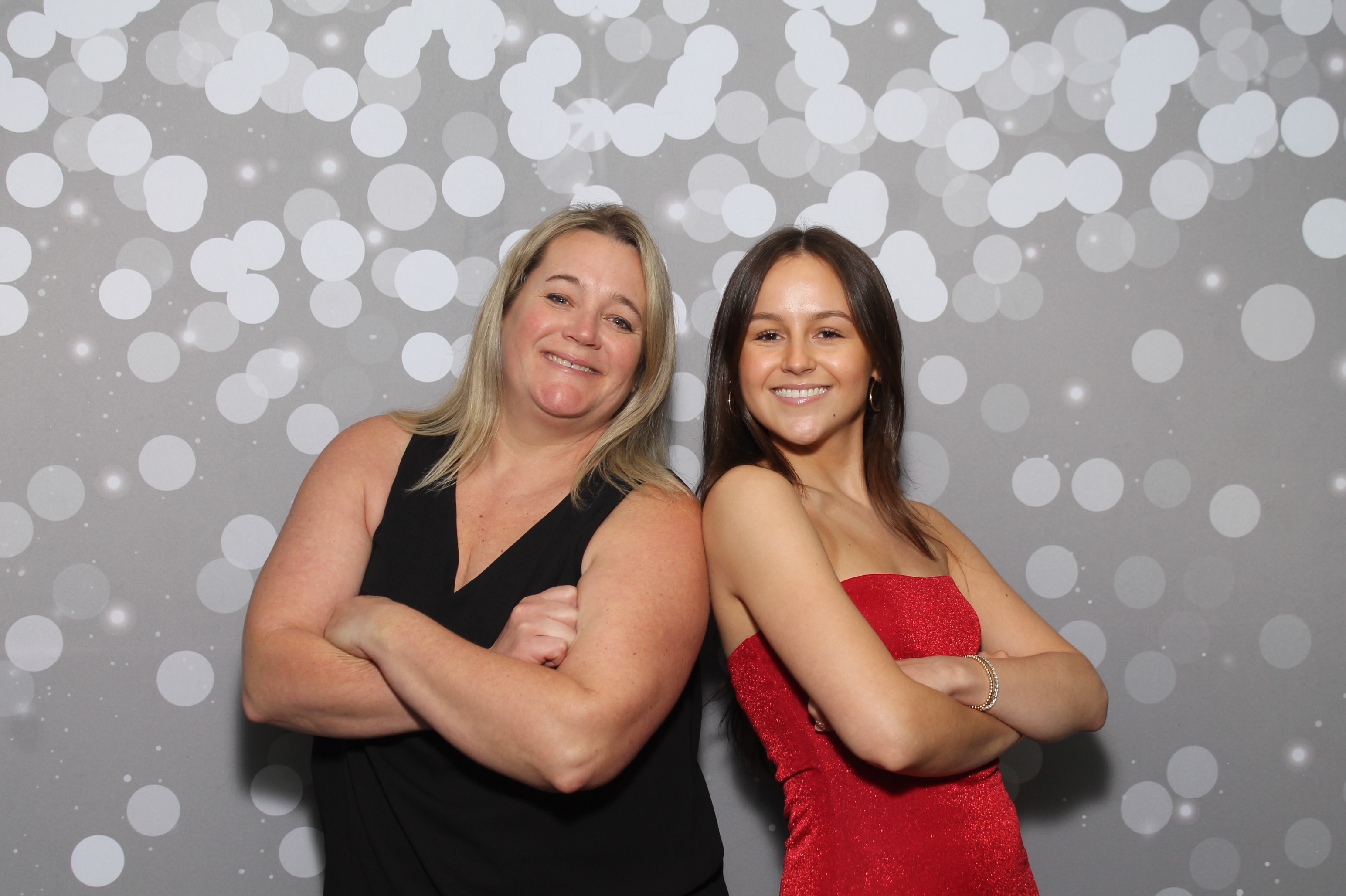 Red Dress Gala | View more photos from the event at gallery.photoboothcincy.com/u/PhotoBoothCincy/Red-Dress-Gala-1
