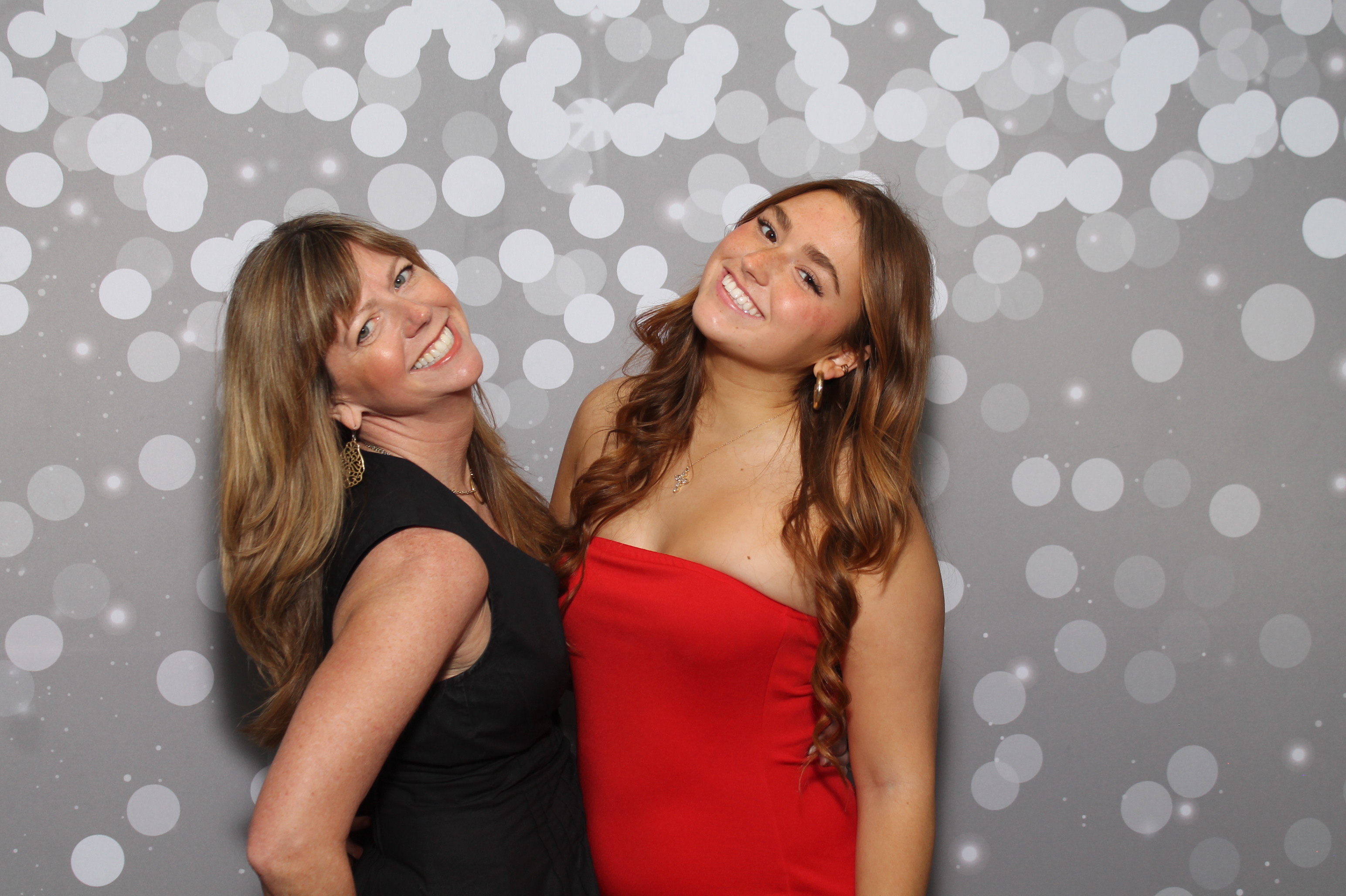 Red Dress Gala | View more photos from the event at gallery.photoboothcincy.com/u/PhotoBoothCincy/Red-Dress-Gala-1
