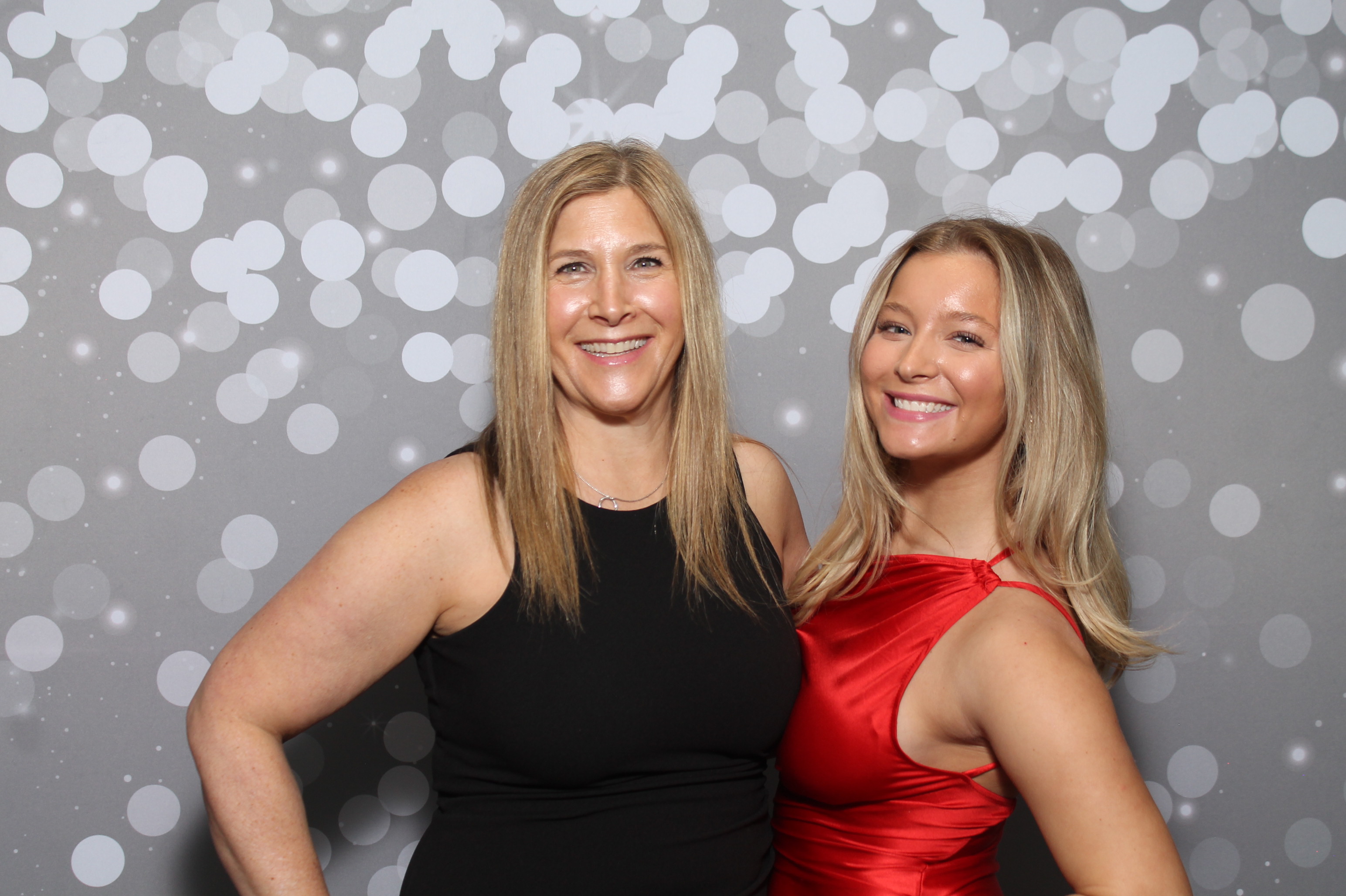 Red Dress Gala | View more photos from the event at gallery.photoboothcincy.com/u/PhotoBoothCincy/Red-Dress-Gala-1