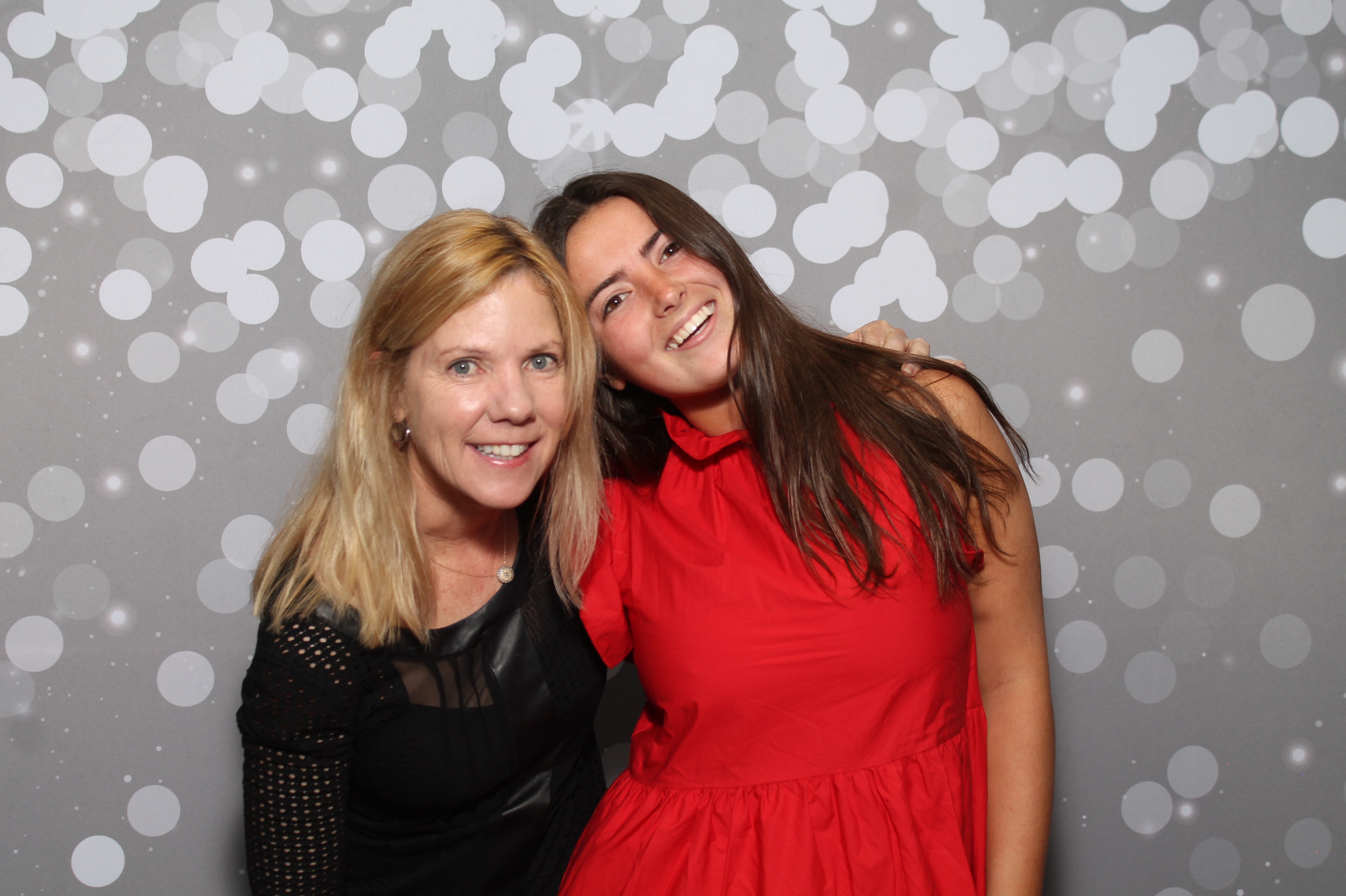 Red Dress Gala | View more photos from the event at gallery.photoboothcincy.com/u/PhotoBoothCincy/Red-Dress-Gala-1