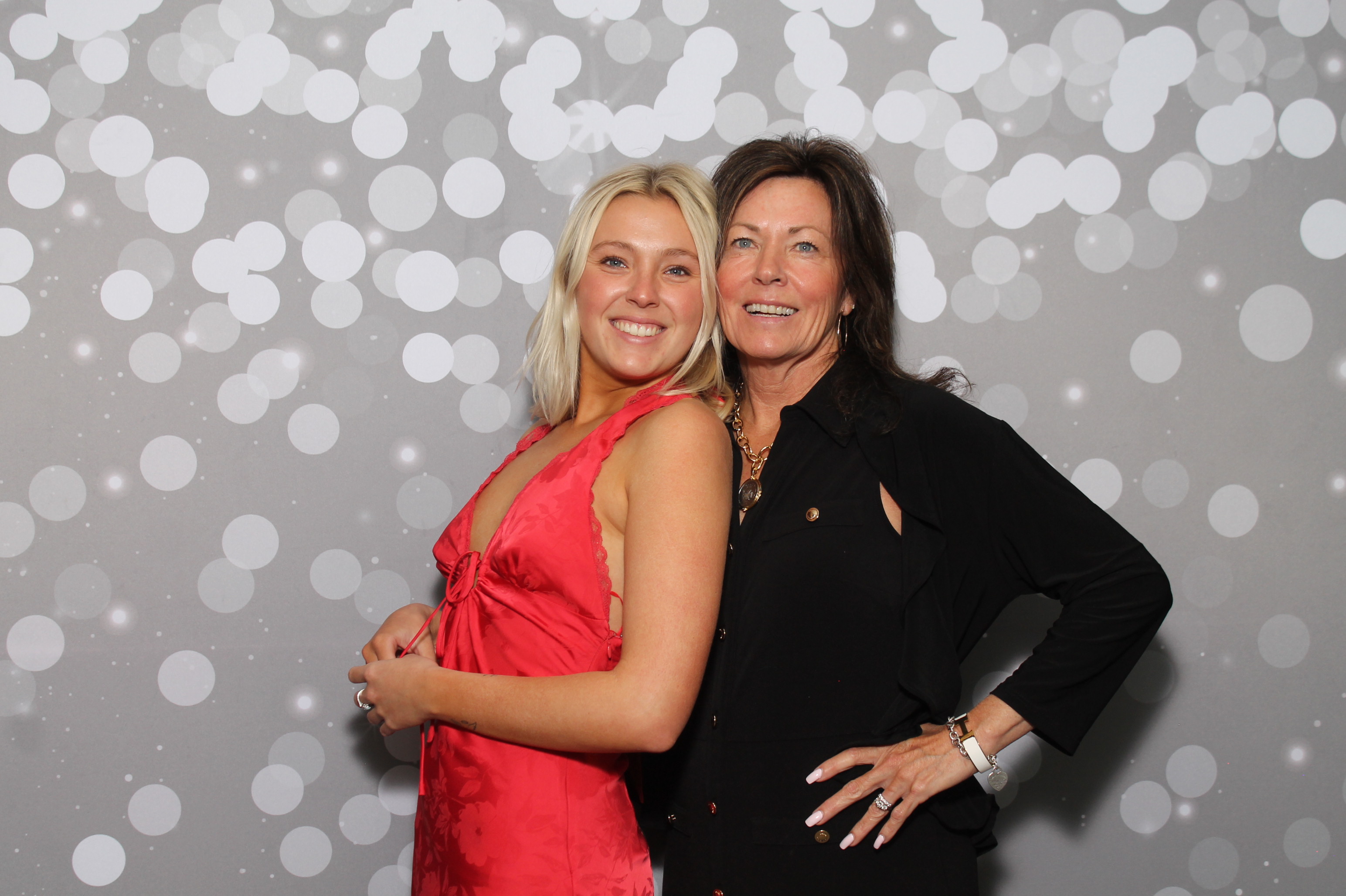 Red Dress Gala | View more photos from the event at gallery.photoboothcincy.com/u/PhotoBoothCincy/Red-Dress-Gala-1
