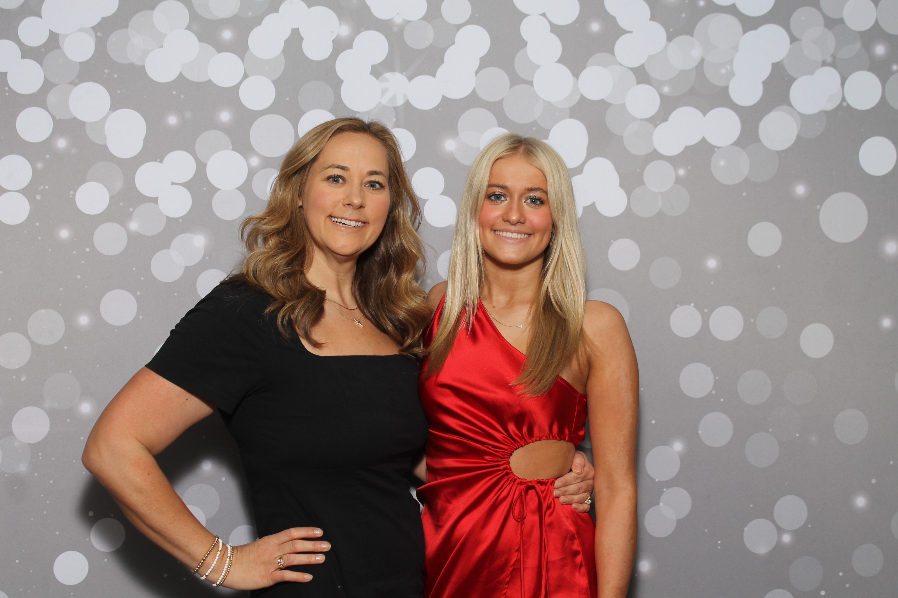 Red Dress Gala | View more photos from the event at gallery.photoboothcincy.com/u/PhotoBoothCincy/Red-Dress-Gala-1