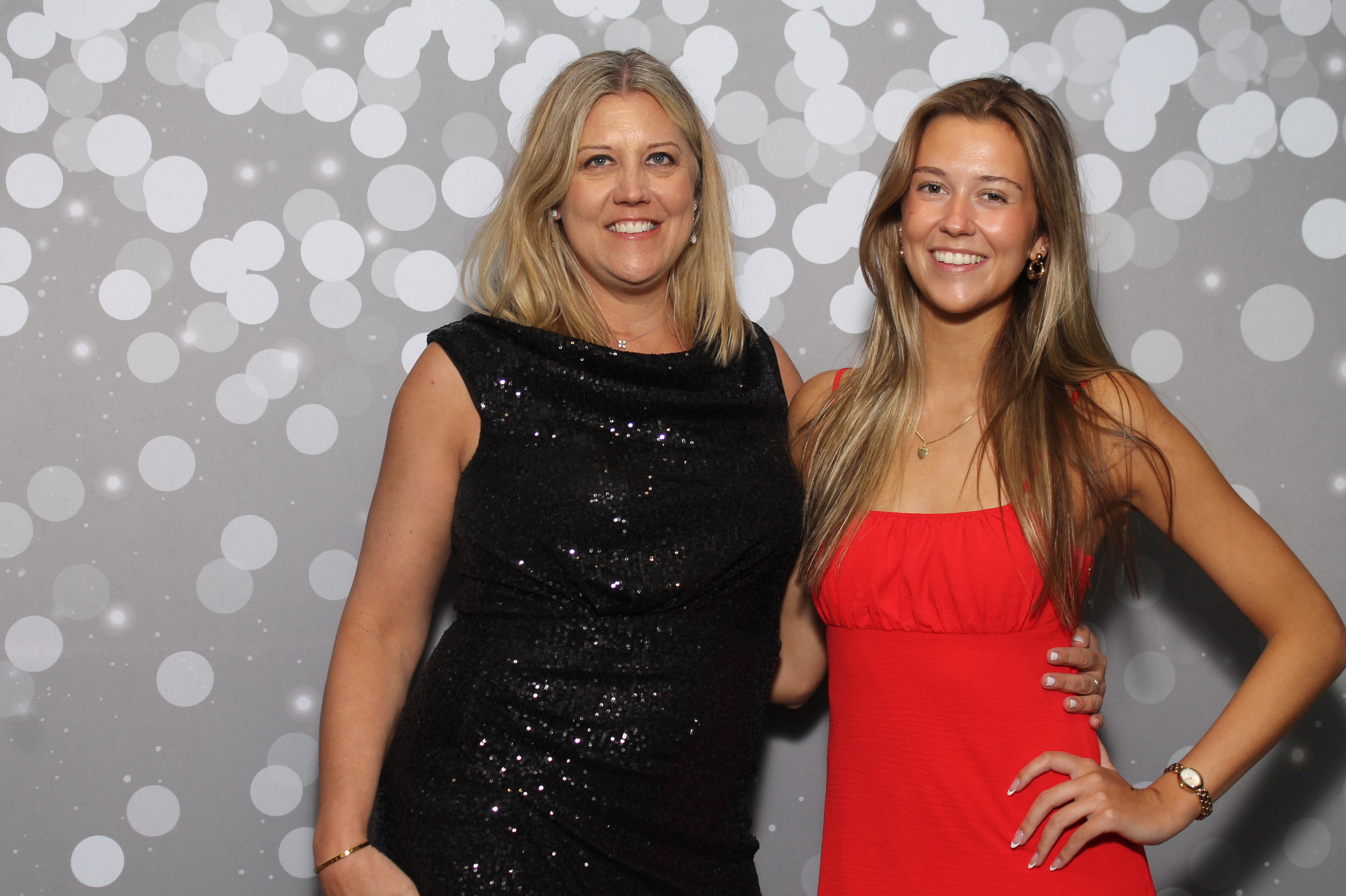 Red Dress Gala | View more photos from the event at gallery.photoboothcincy.com/u/PhotoBoothCincy/Red-Dress-Gala-1