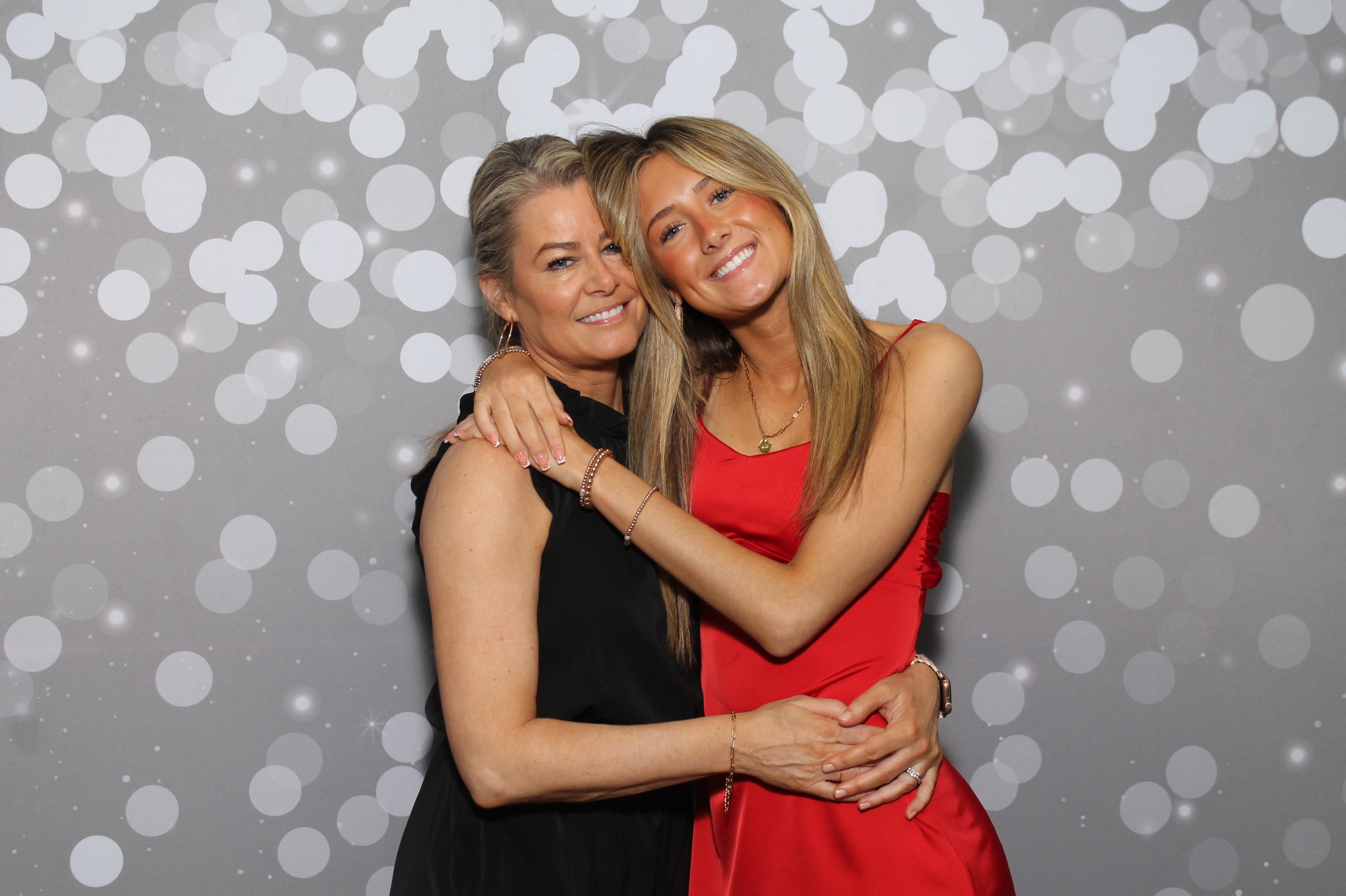 Red Dress Gala | View more photos from the event at gallery.photoboothcincy.com/u/PhotoBoothCincy/Red-Dress-Gala-1
