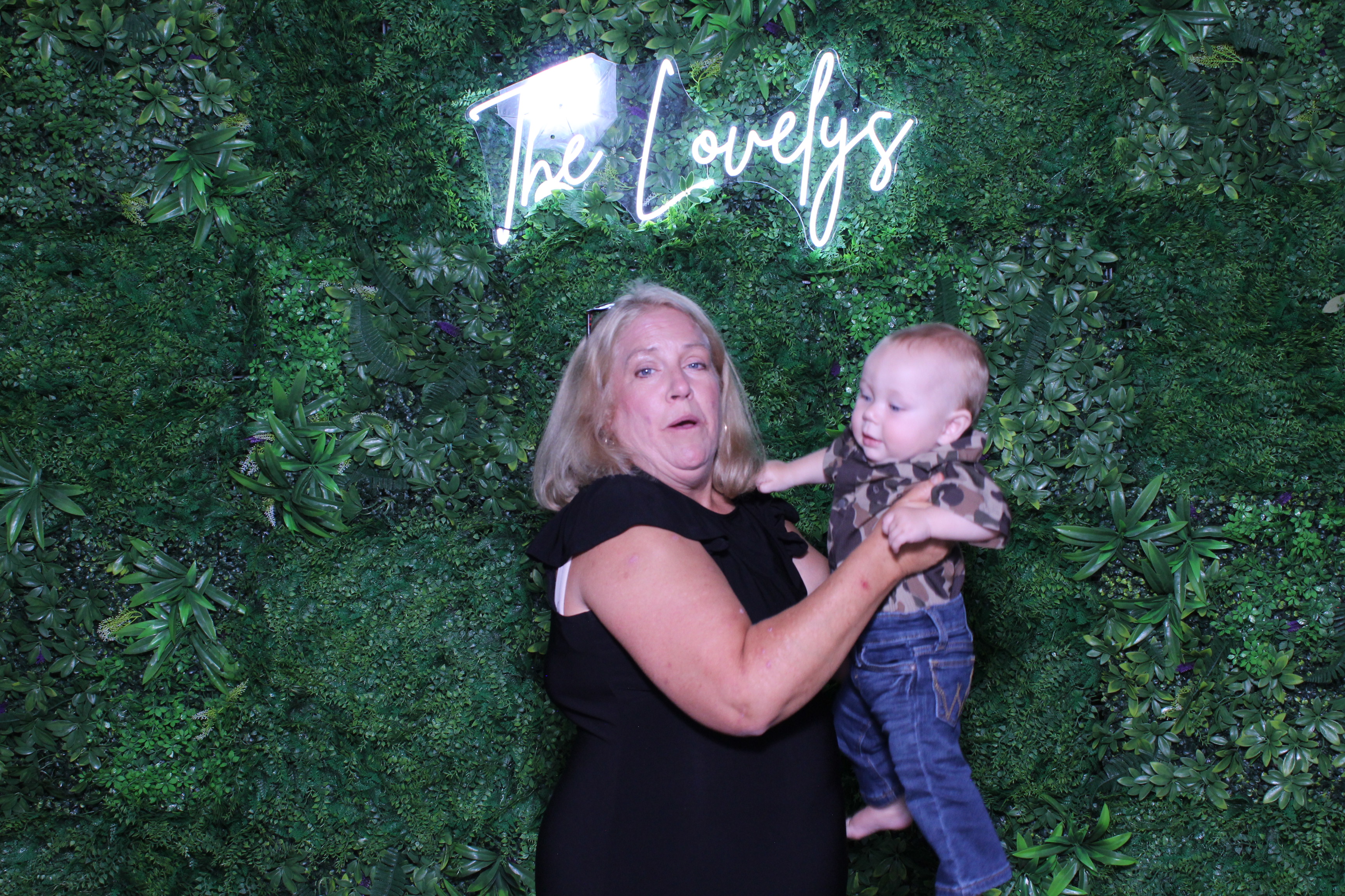 Rylan & Luke | View more photos from the event at gallery.photoboothcincy.com/u/PhotoBoothCincy/Rylan-Luke
