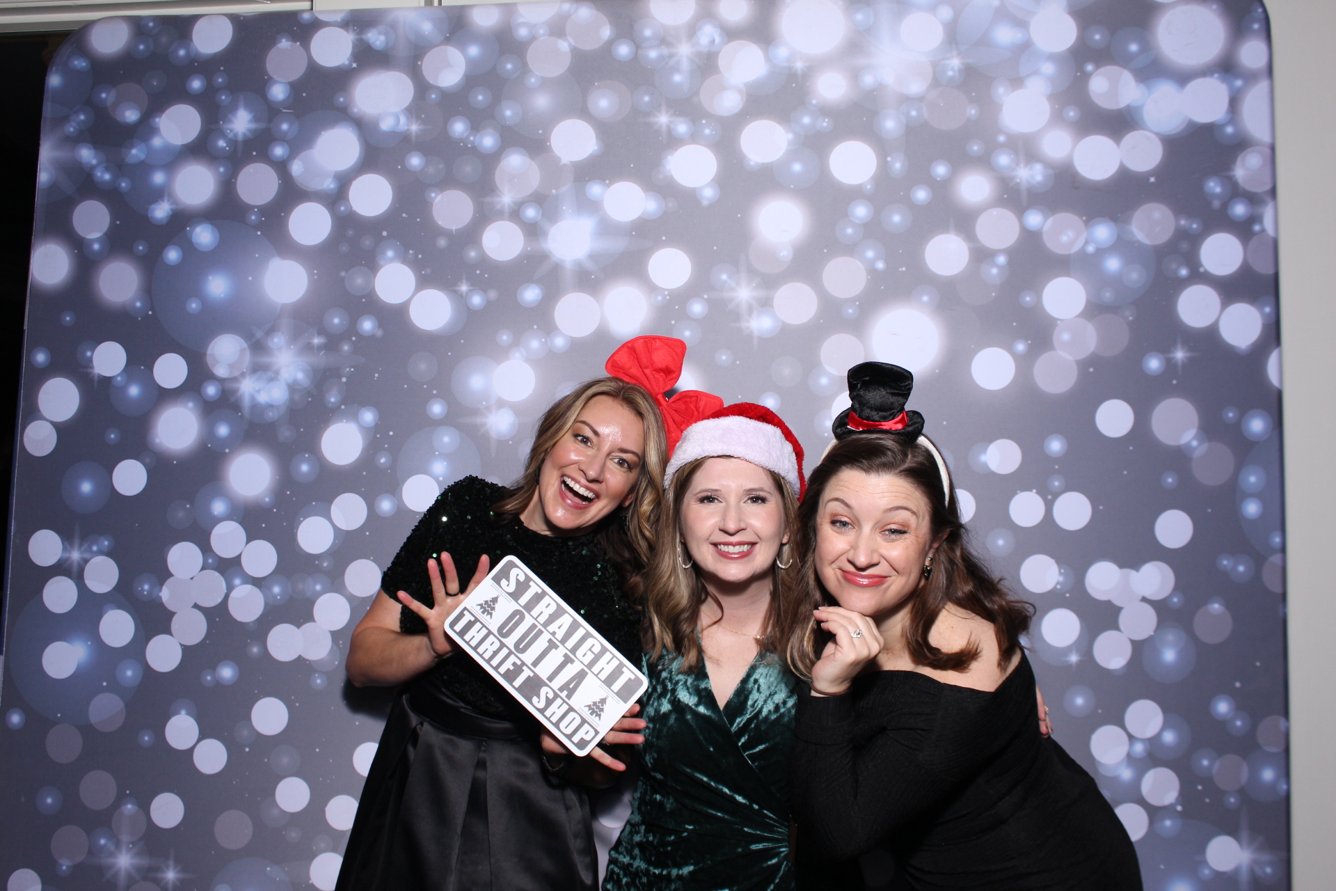SEI Holiday Party | View more photos from the event at gallery.photoboothcincy.com/u/PhotoBoothCincy/SEI-Holiday-Party-0