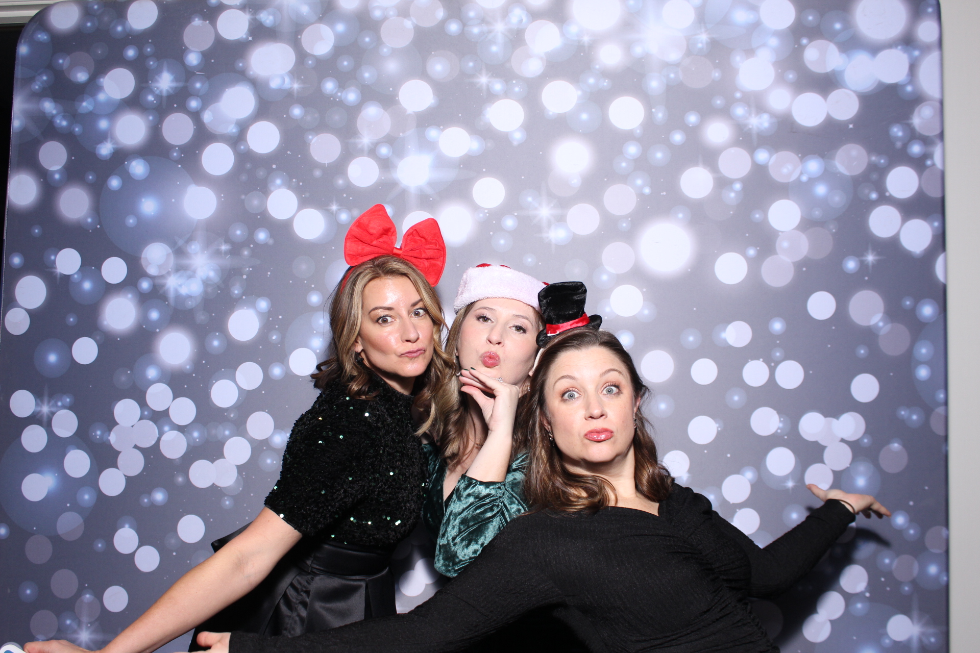 SEI Holiday Party | View more photos from the event at gallery.photoboothcincy.com/u/PhotoBoothCincy/SEI-Holiday-Party-0