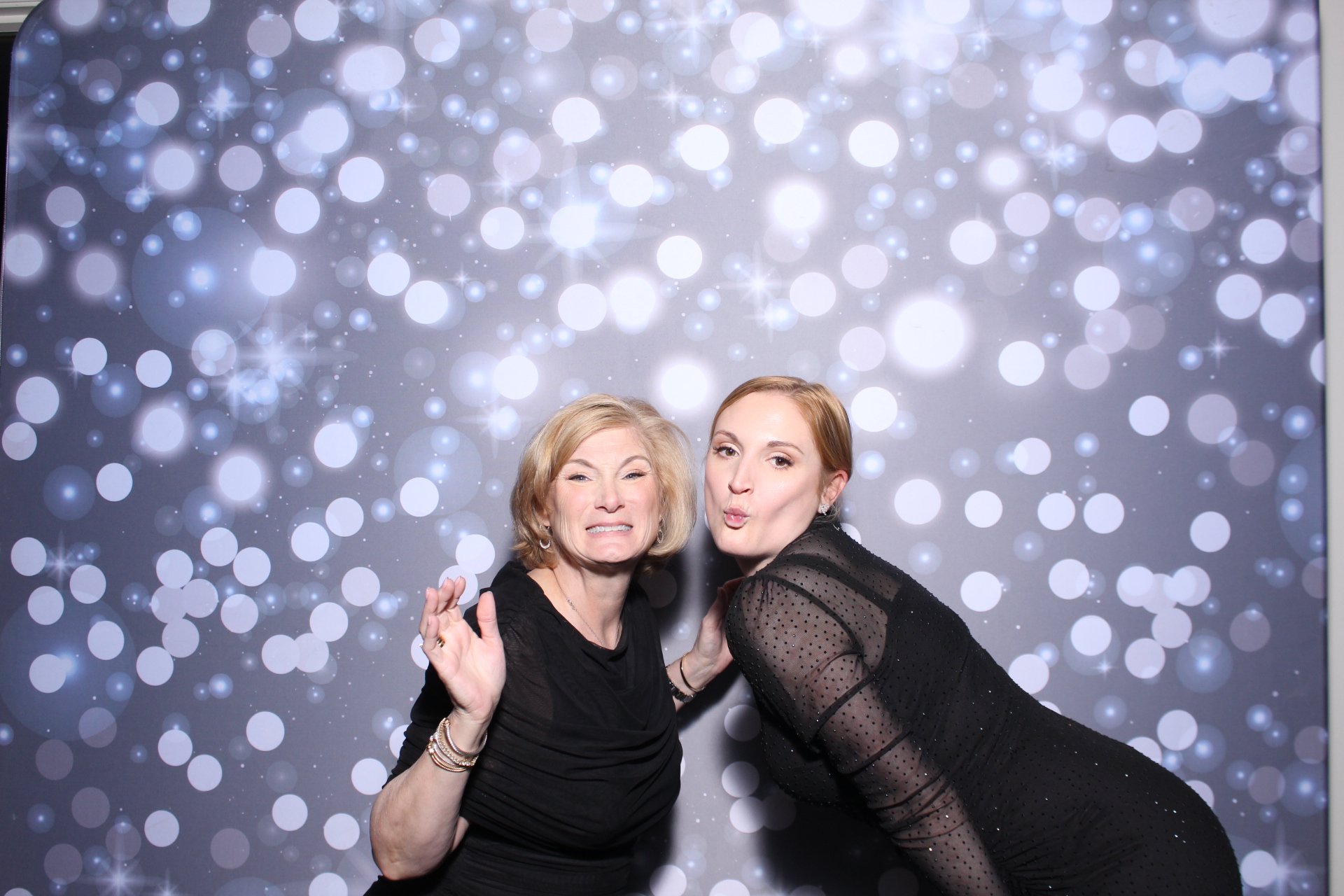 SEI Holiday Party | View more photos from the event at gallery.photoboothcincy.com/u/PhotoBoothCincy/SEI-Holiday-Party-0