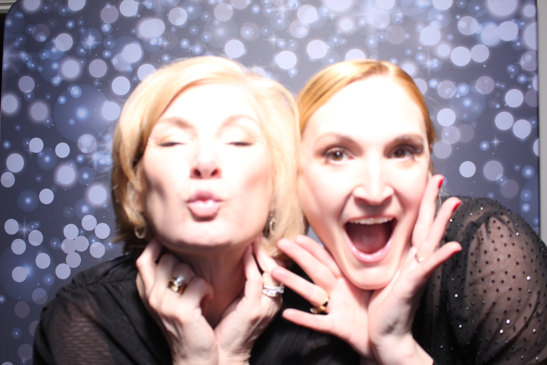 SEI Holiday Party | View more photos from the event at gallery.photoboothcincy.com/u/PhotoBoothCincy/SEI-Holiday-Party-0