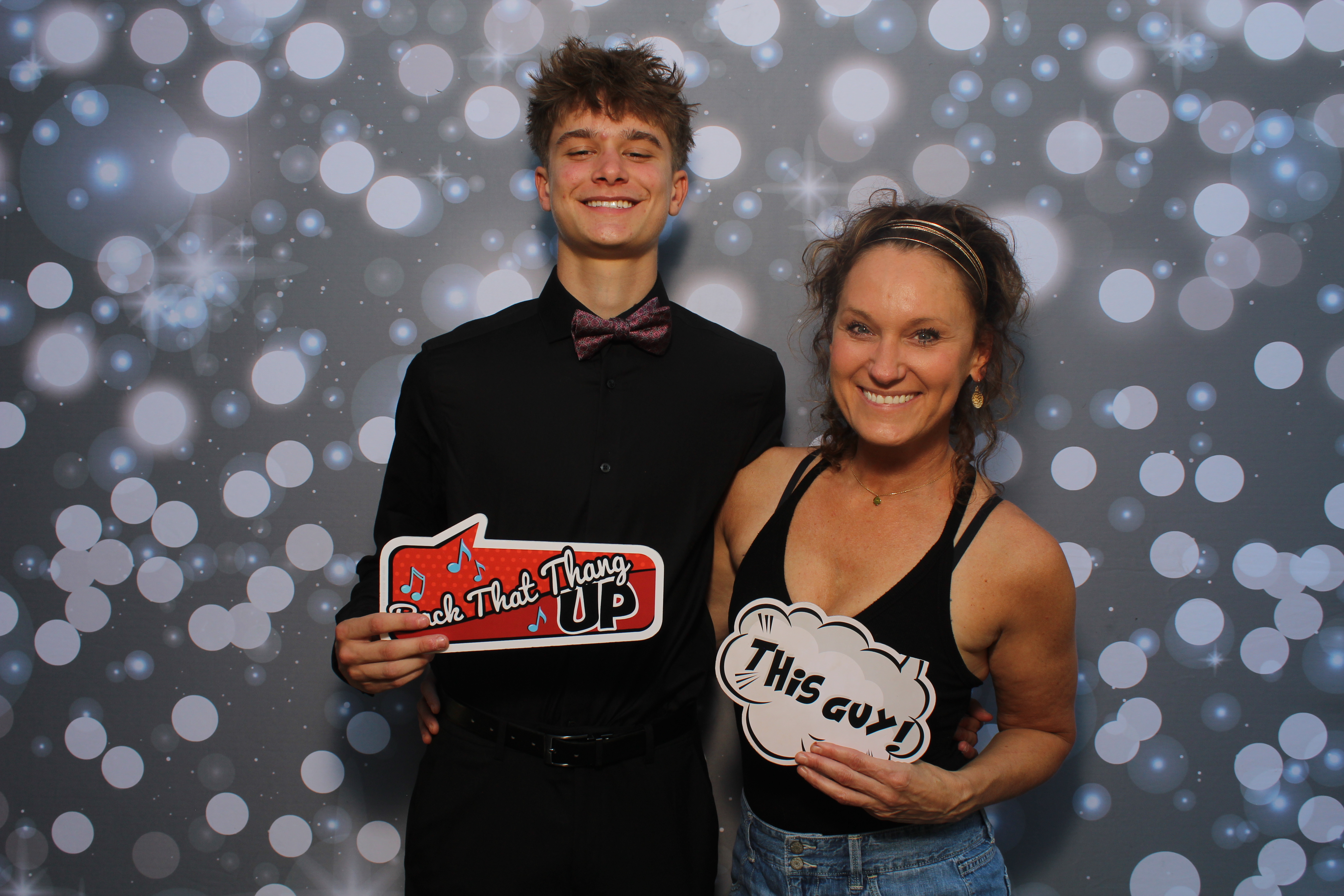 SHDHS HOCO 2025 | View more photos from the event at gallery.photoboothcincy.com/u/PhotoBoothCincy/SHDHS-HOCO-2025