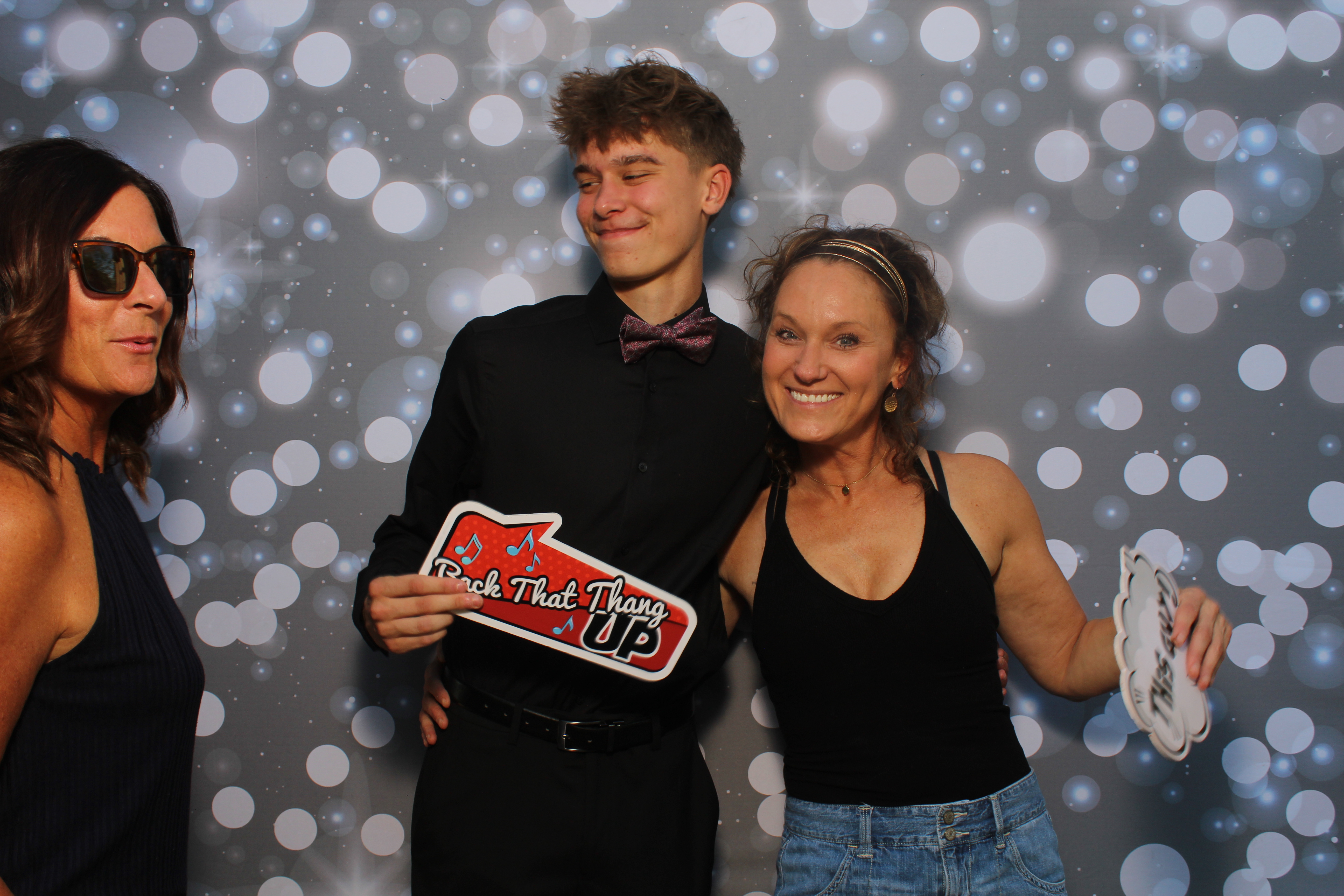 SHDHS HOCO 2025 | View more photos from the event at gallery.photoboothcincy.com/u/PhotoBoothCincy/SHDHS-HOCO-2025