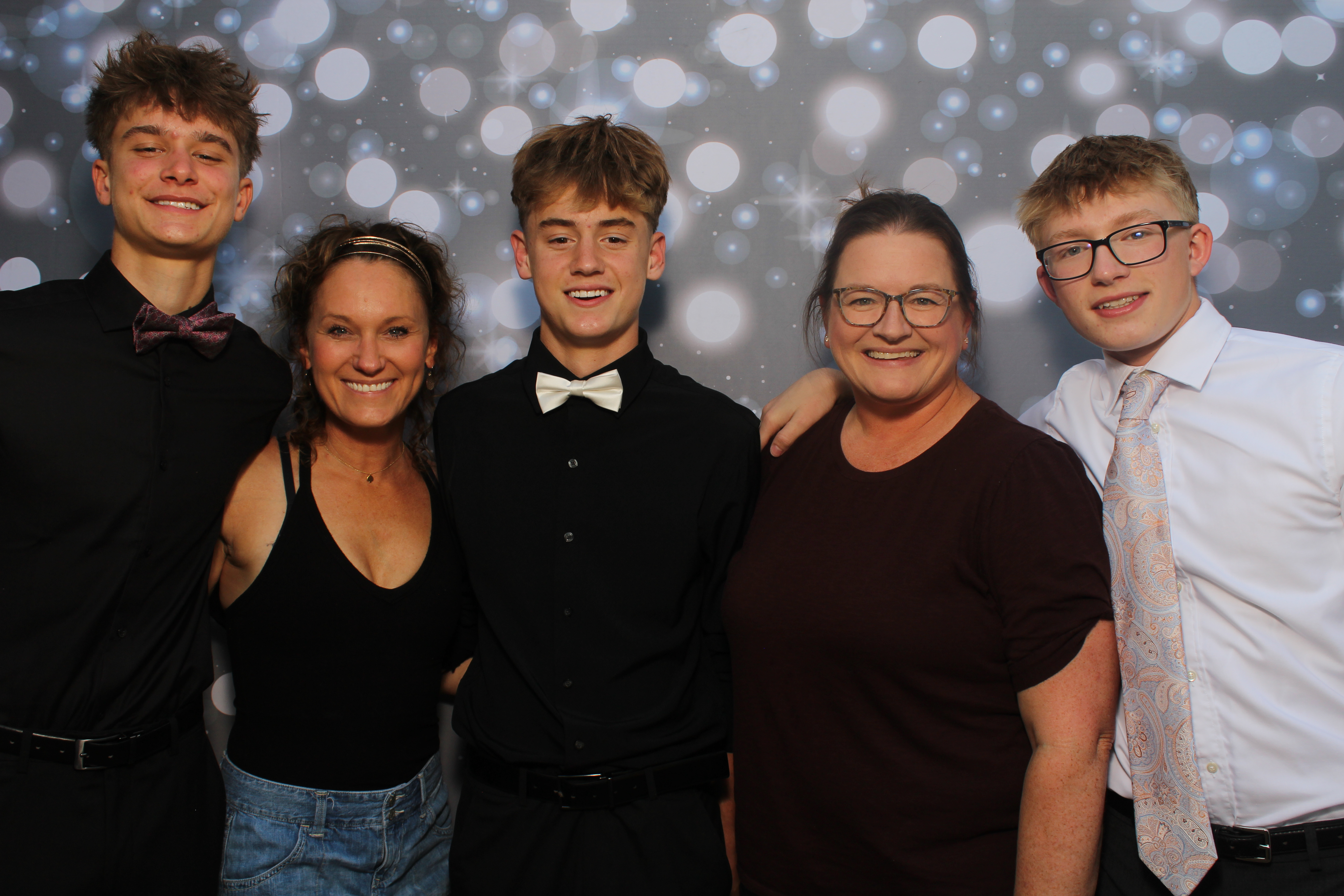 SHDHS HOCO 2025 | View more photos from the event at gallery.photoboothcincy.com/u/PhotoBoothCincy/SHDHS-HOCO-2025
