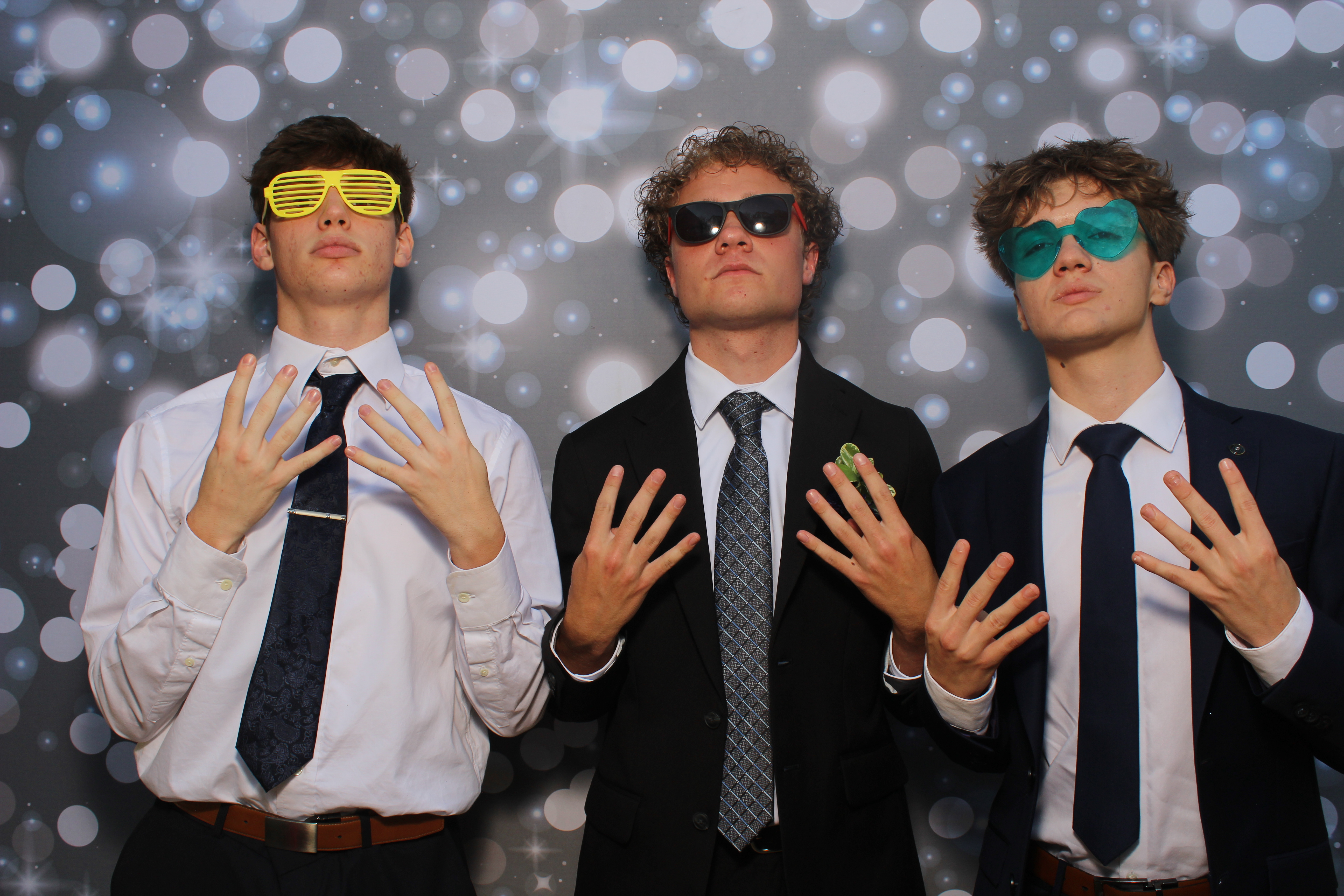 SHDHS HOCO 2025 | View more photos from the event at gallery.photoboothcincy.com/u/PhotoBoothCincy/SHDHS-HOCO-2025