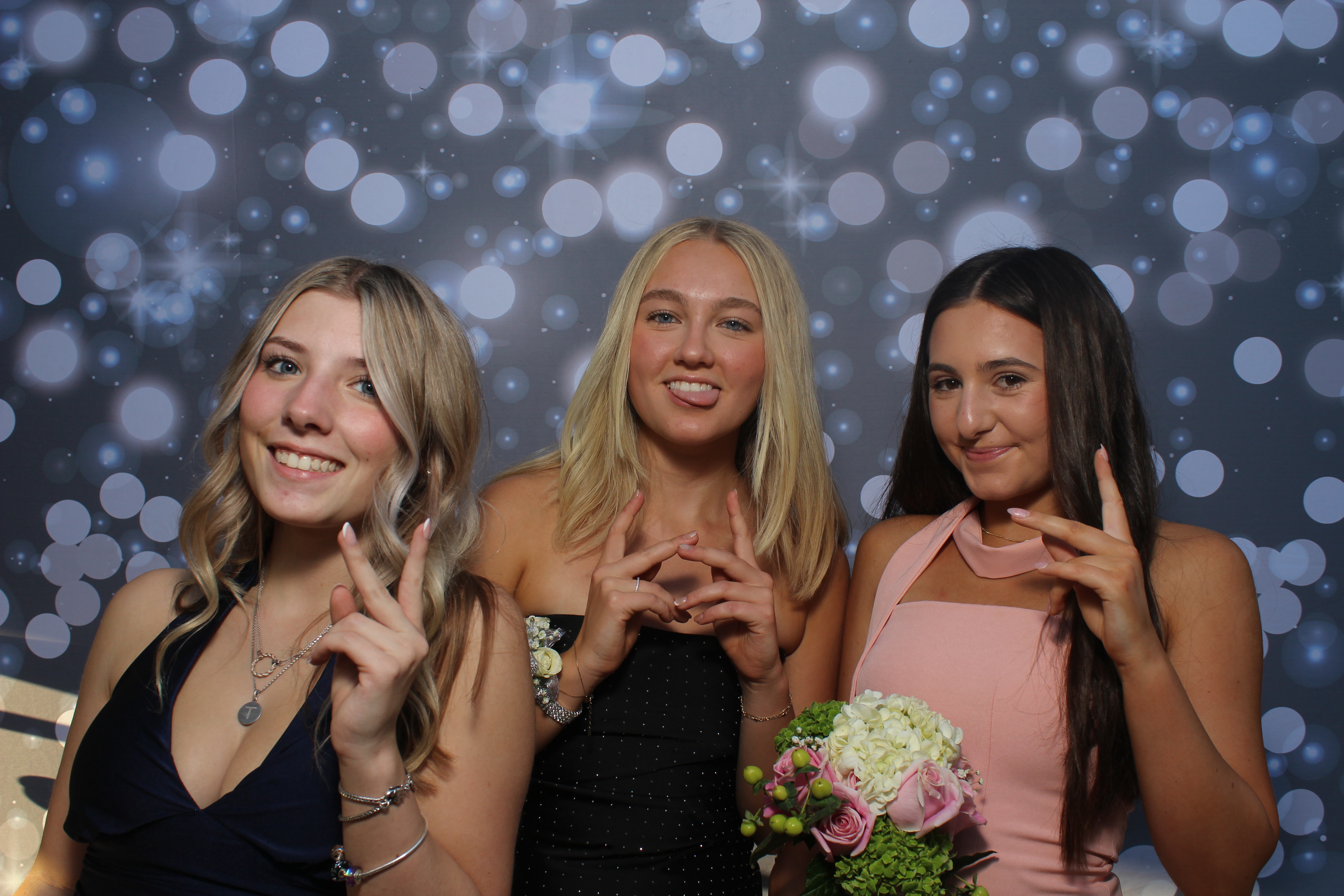 SHDHS HOCO 2025 | View more photos from the event at gallery.photoboothcincy.com/u/PhotoBoothCincy/SHDHS-HOCO-2025