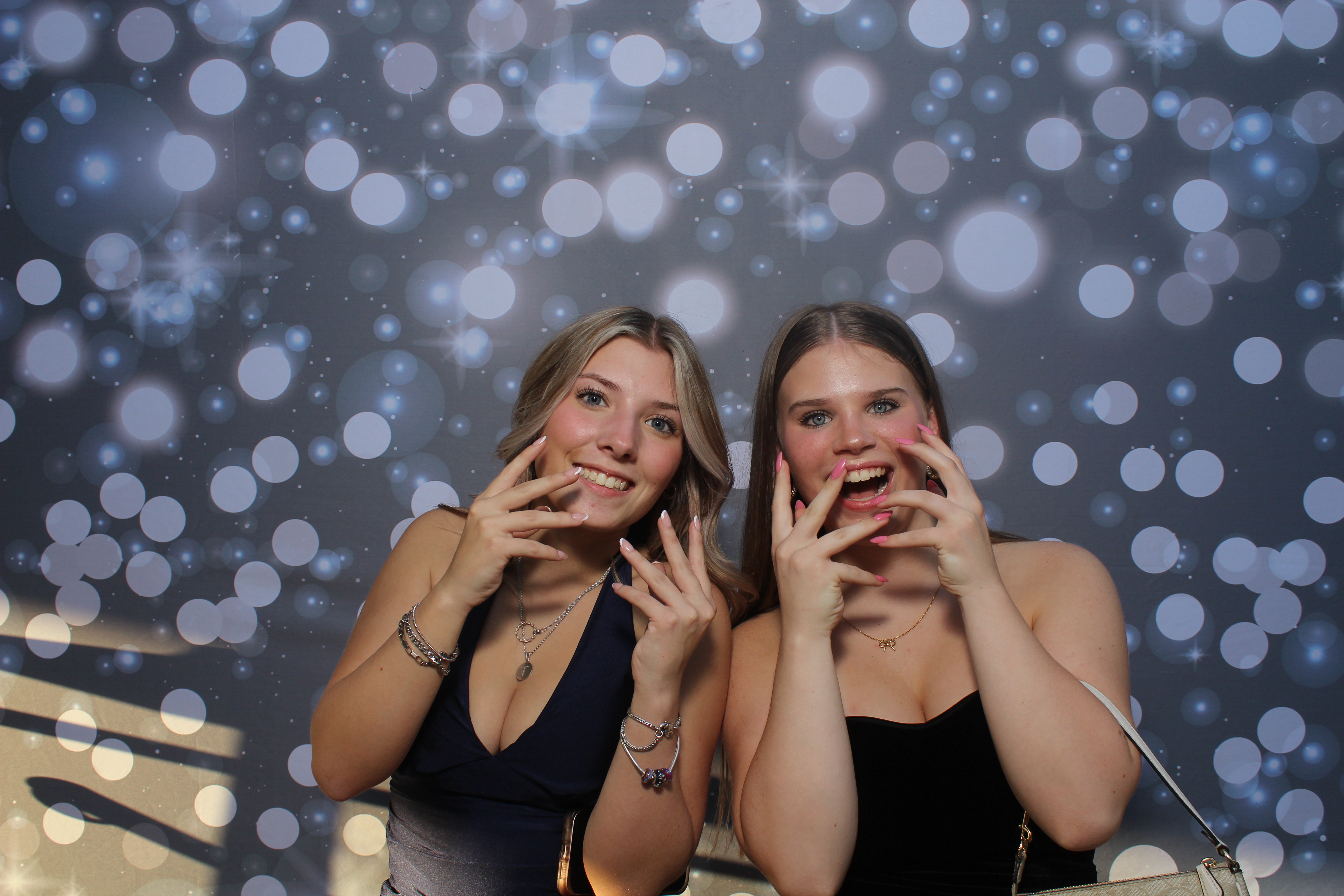 SHDHS HOCO 2025 | View more photos from the event at gallery.photoboothcincy.com/u/PhotoBoothCincy/SHDHS-HOCO-2025