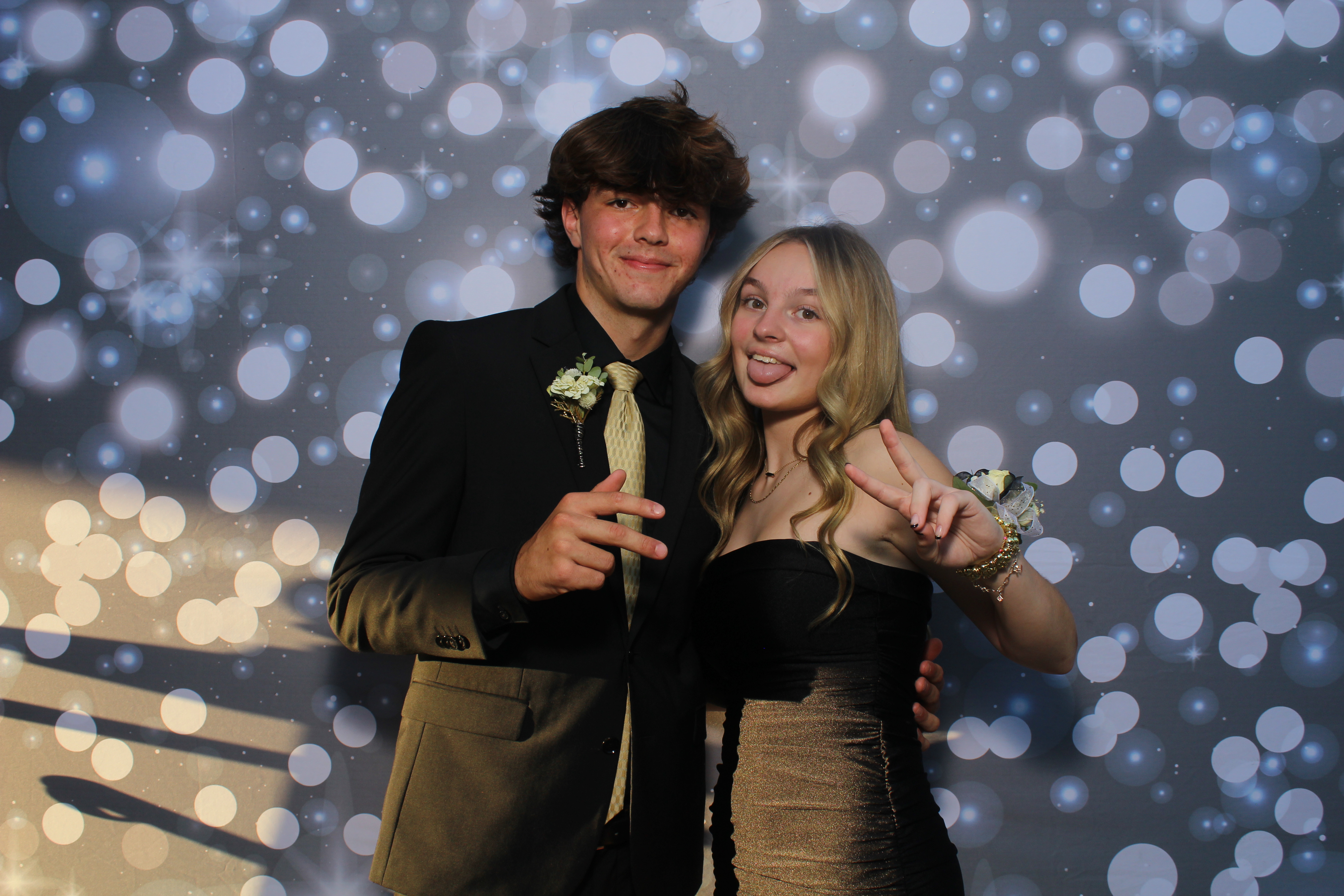 SHDHS HOCO 2025 | View more photos from the event at gallery.photoboothcincy.com/u/PhotoBoothCincy/SHDHS-HOCO-2025