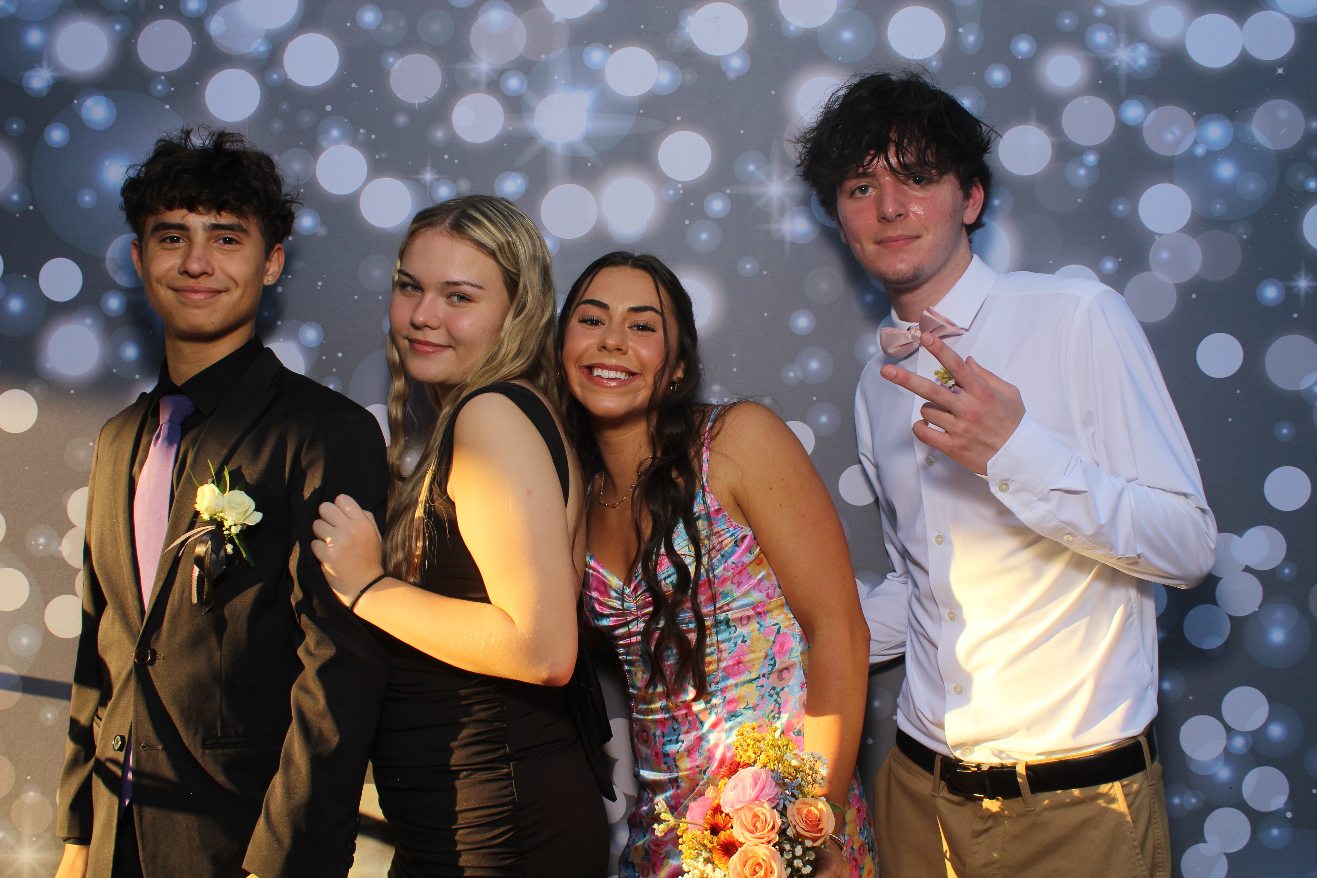 SHDHS HOCO 2025 | View more photos from the event at gallery.photoboothcincy.com/u/PhotoBoothCincy/SHDHS-HOCO-2025