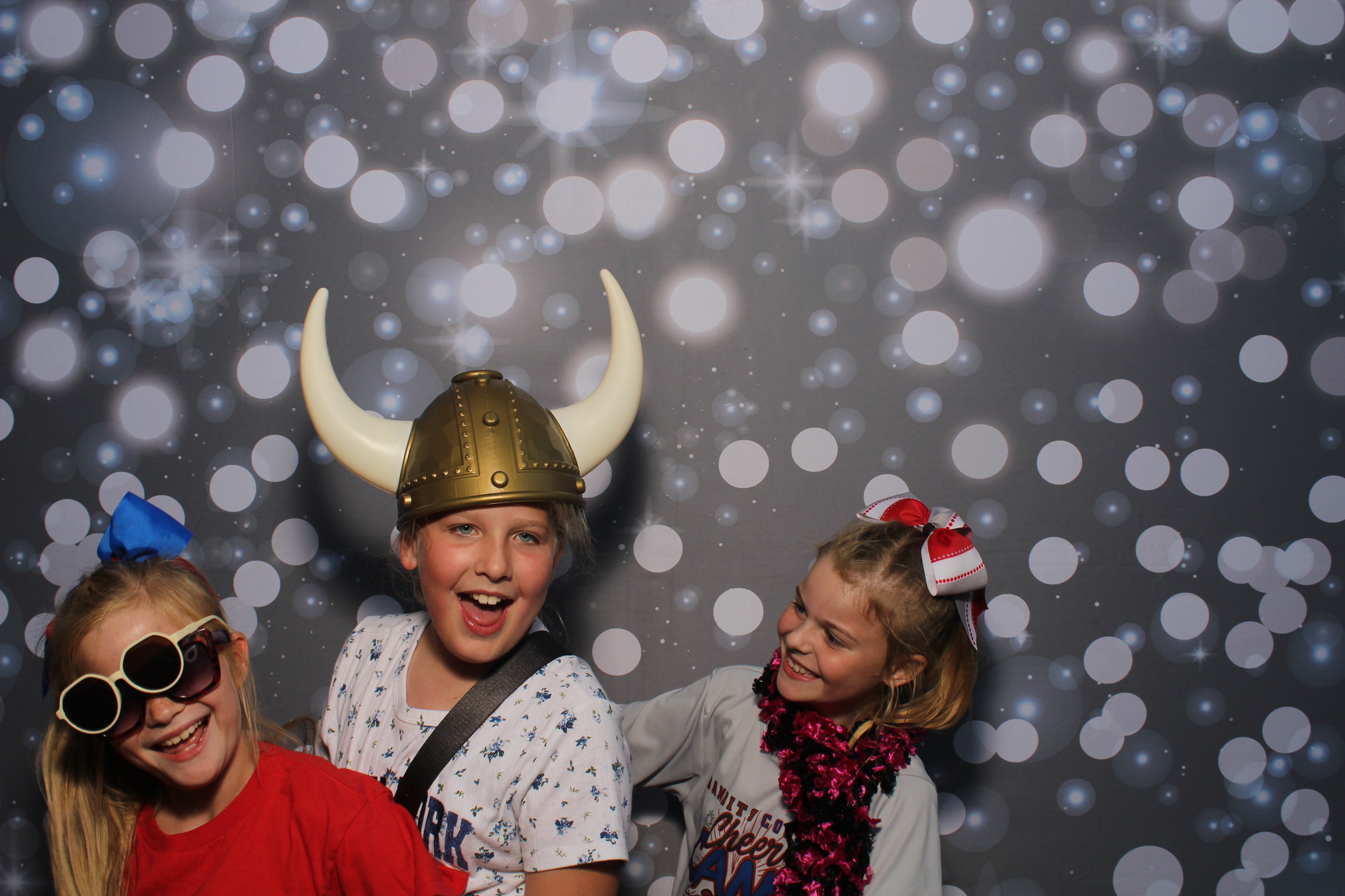 SHDHS HOCO 2025 | View more photos from the event at gallery.photoboothcincy.com/u/PhotoBoothCincy/SHDHS-HOCO-2025