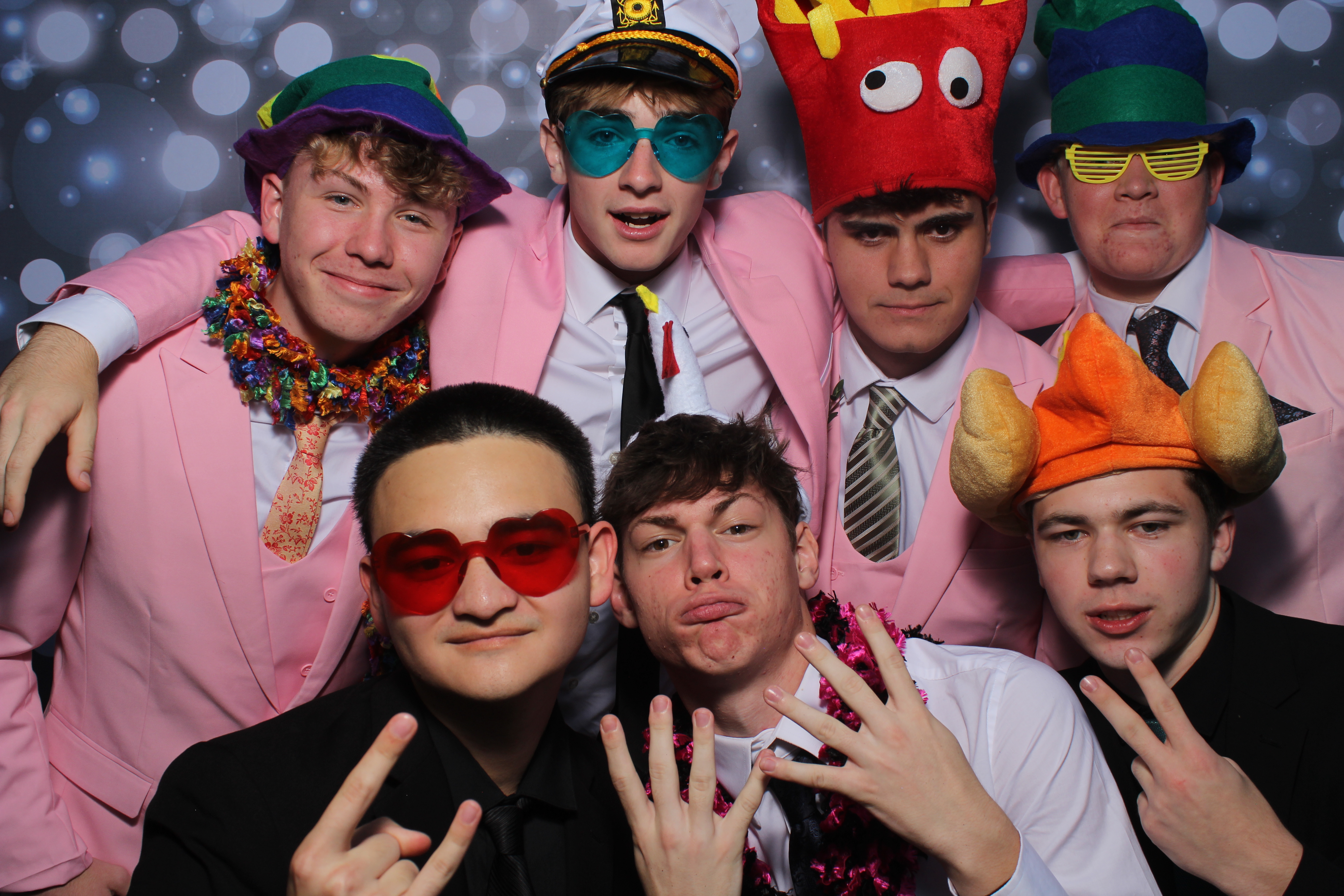 SHDHS HOCO 2025 | View more photos from the event at gallery.photoboothcincy.com/u/PhotoBoothCincy/SHDHS-HOCO-2025
