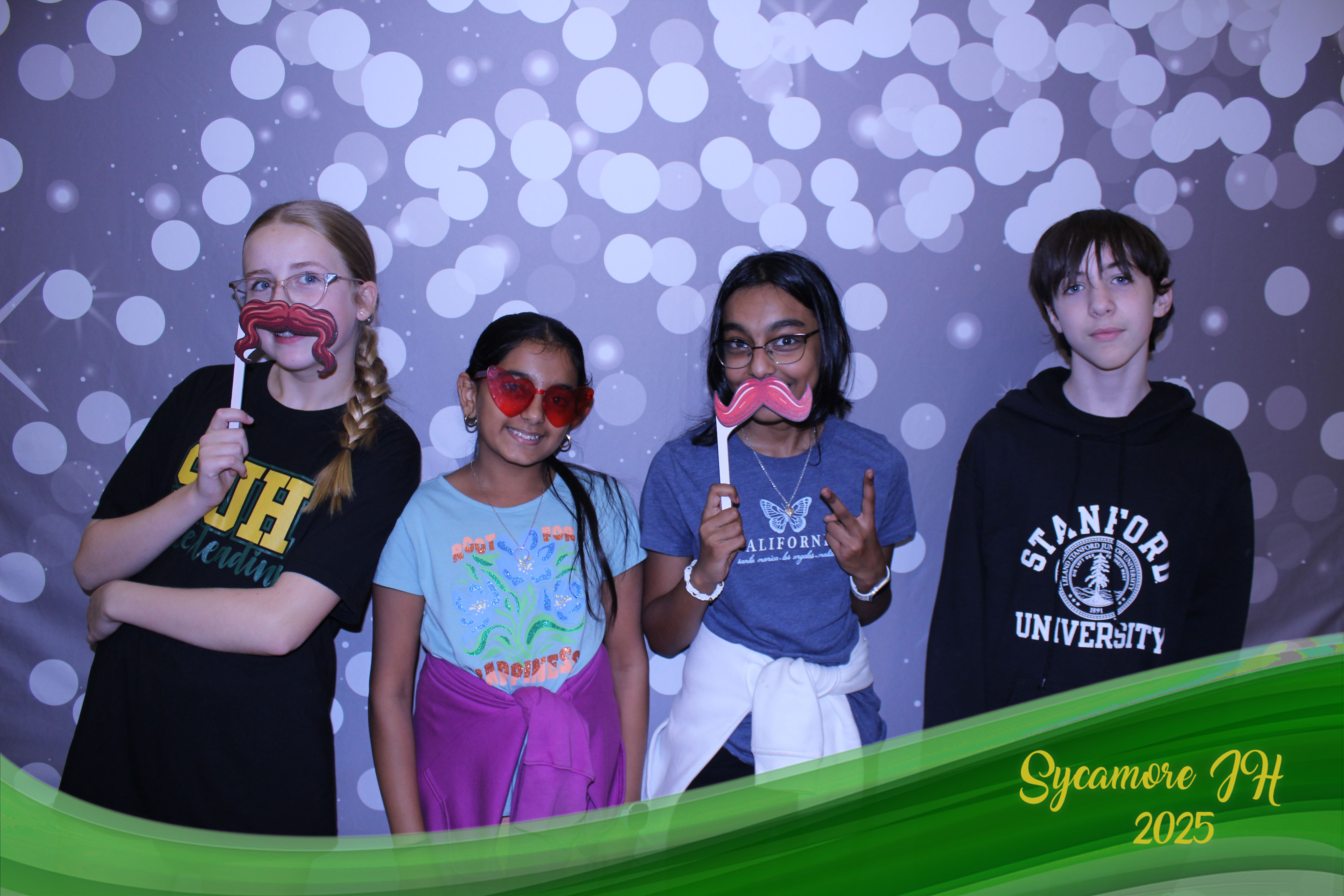 SJHS Fundraiser | View more photos from the event at gallery.photoboothcincy.com/u/PhotoBoothCincy/SJHS-Fundraiser