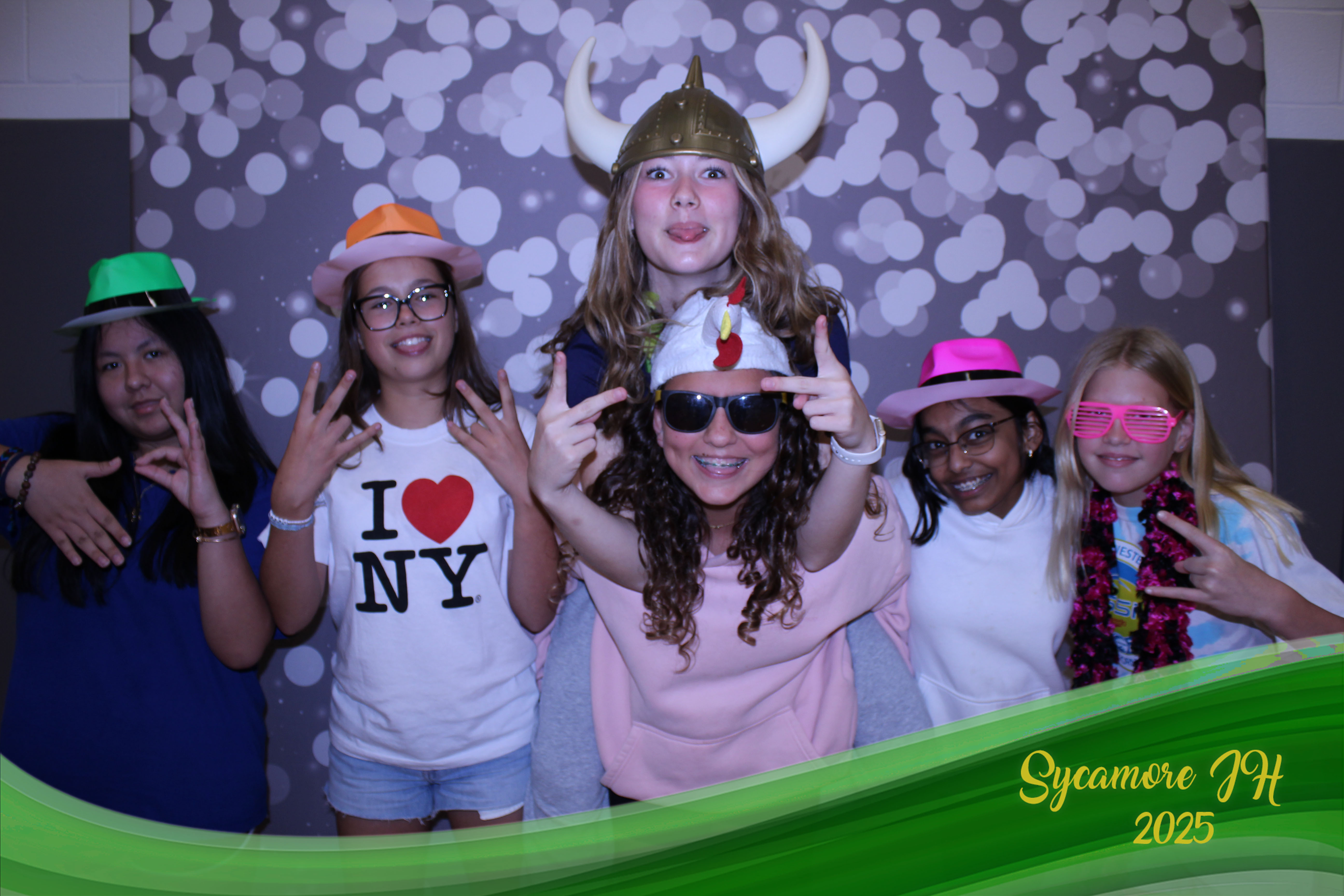 SJHS Fundraiser | View more photos from the event at gallery.photoboothcincy.com/u/PhotoBoothCincy/SJHS-Fundraiser