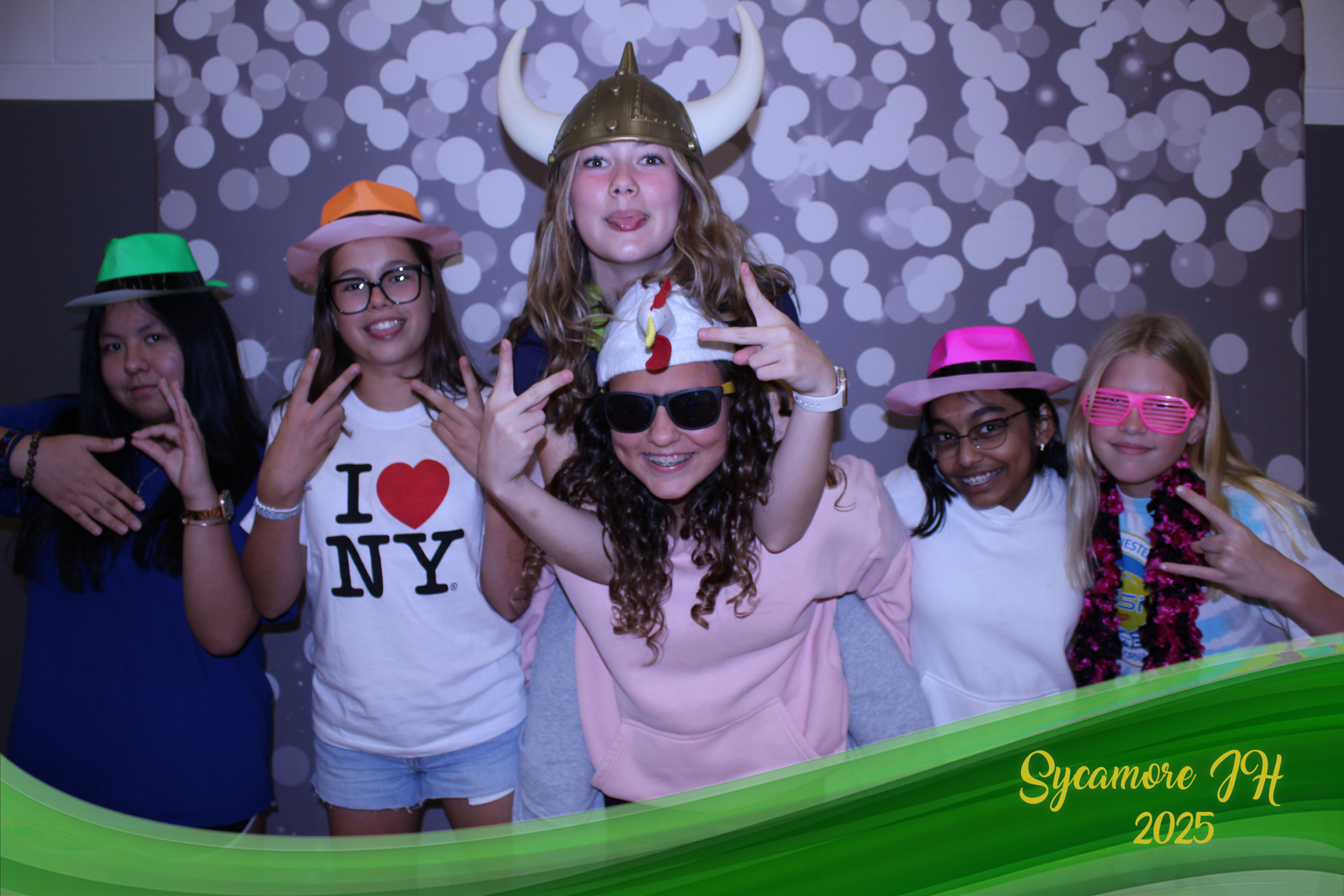 SJHS Fundraiser | View more photos from the event at gallery.photoboothcincy.com/u/PhotoBoothCincy/SJHS-Fundraiser