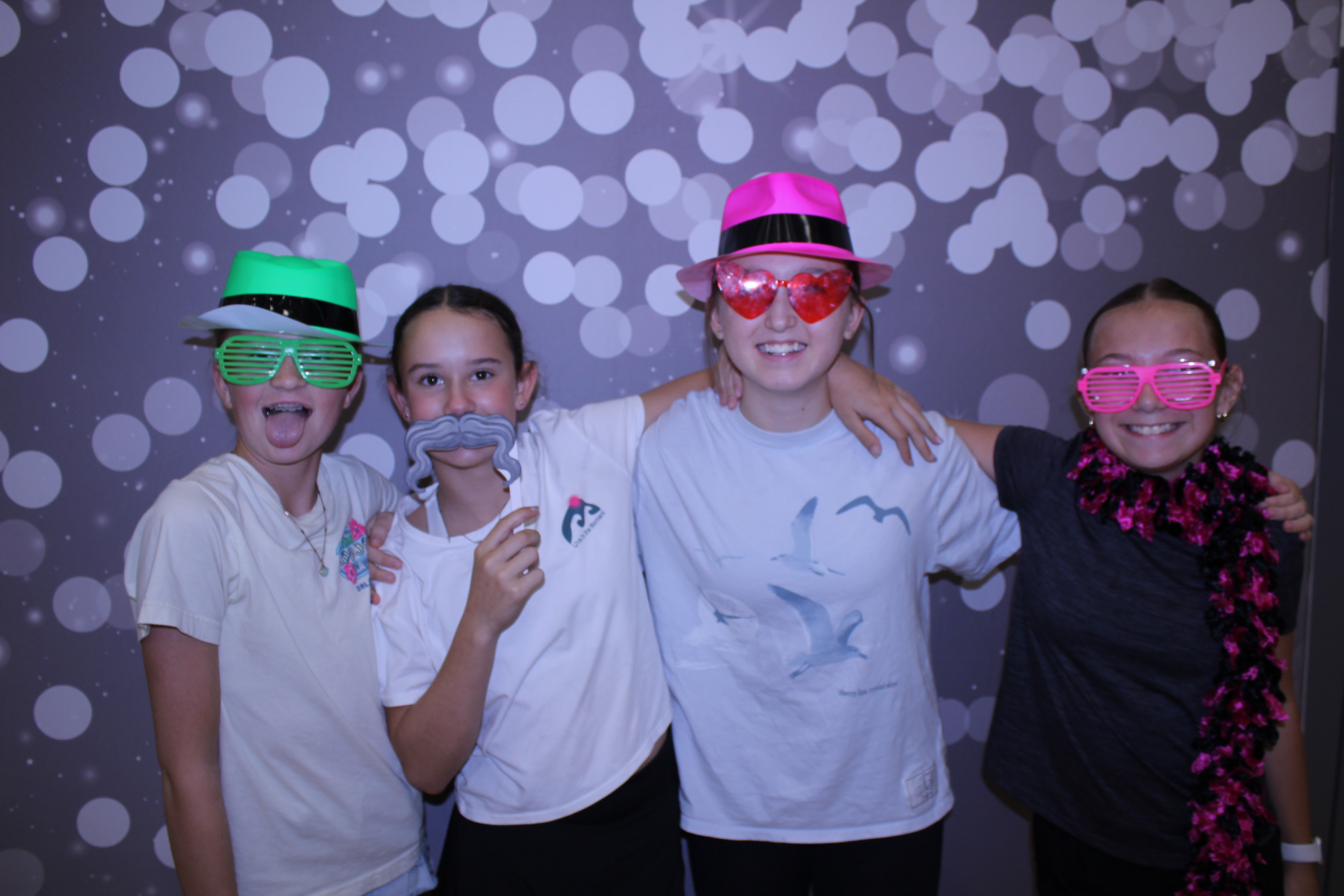 SJHS Fundraiser | View more photos from the event at gallery.photoboothcincy.com/u/PhotoBoothCincy/SJHS-Fundraiser
