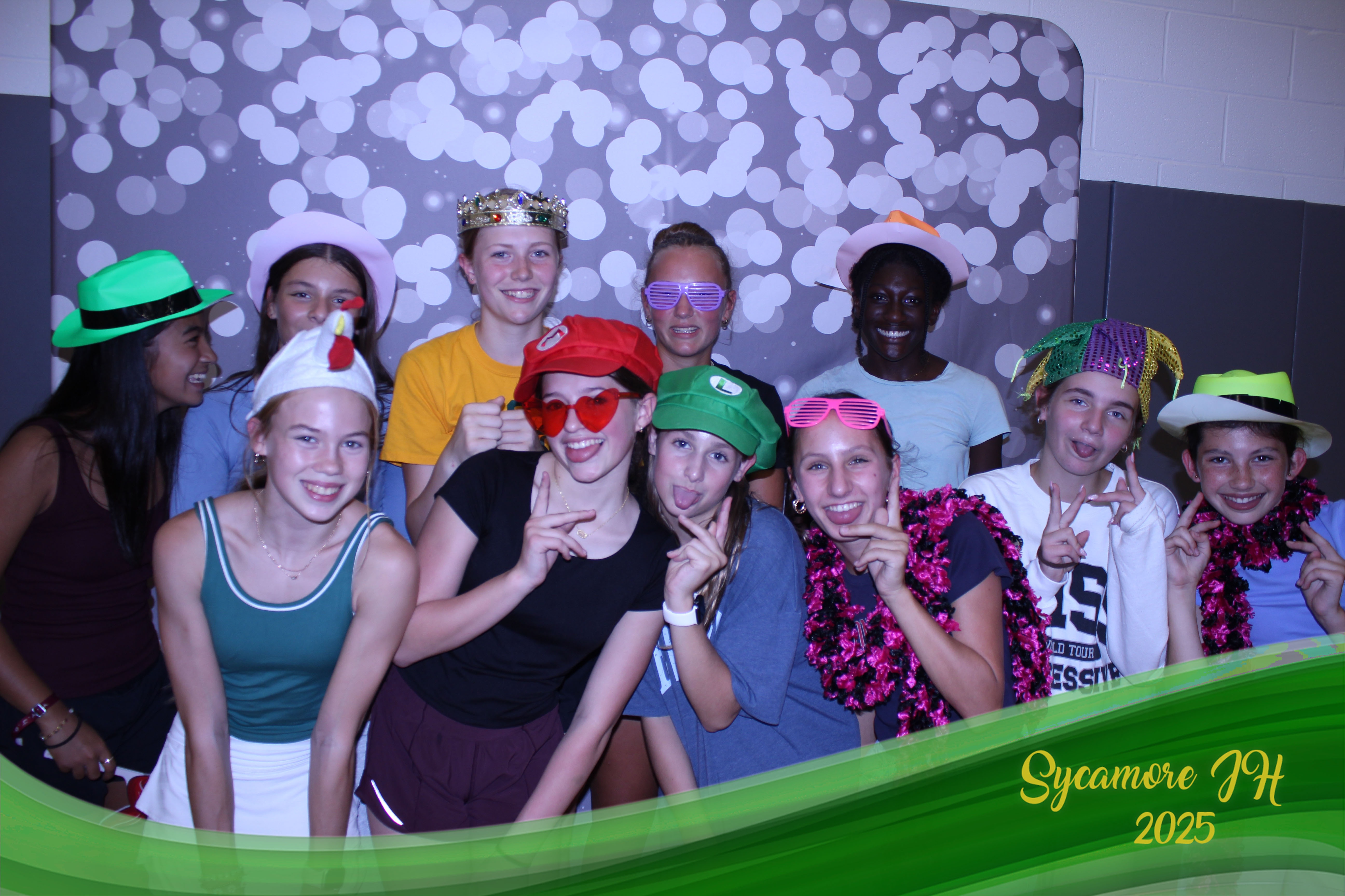 SJHS Fundraiser | View more photos from the event at gallery.photoboothcincy.com/u/PhotoBoothCincy/SJHS-Fundraiser