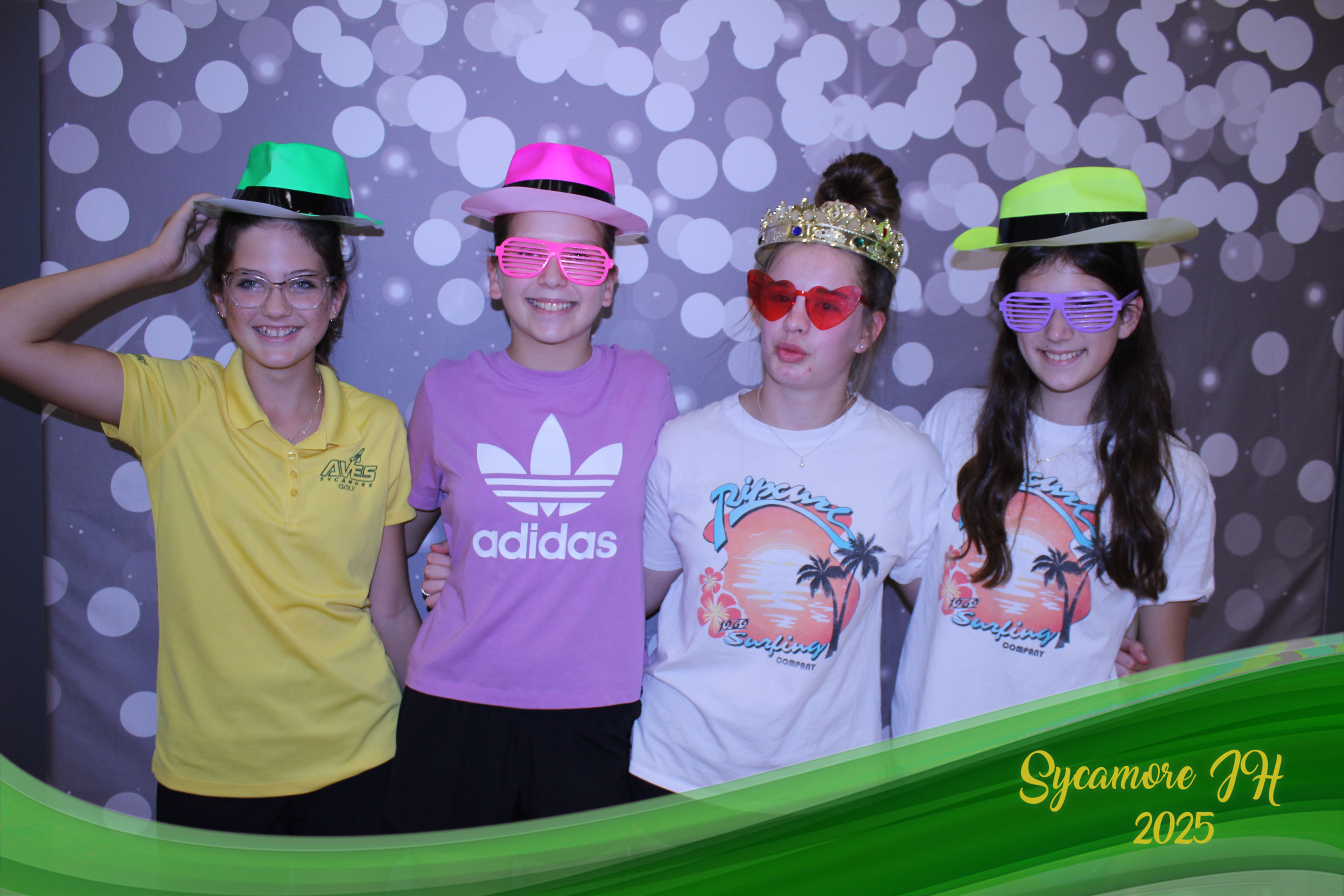 SJHS Fundraiser | View more photos from the event at gallery.photoboothcincy.com/u/PhotoBoothCincy/SJHS-Fundraiser