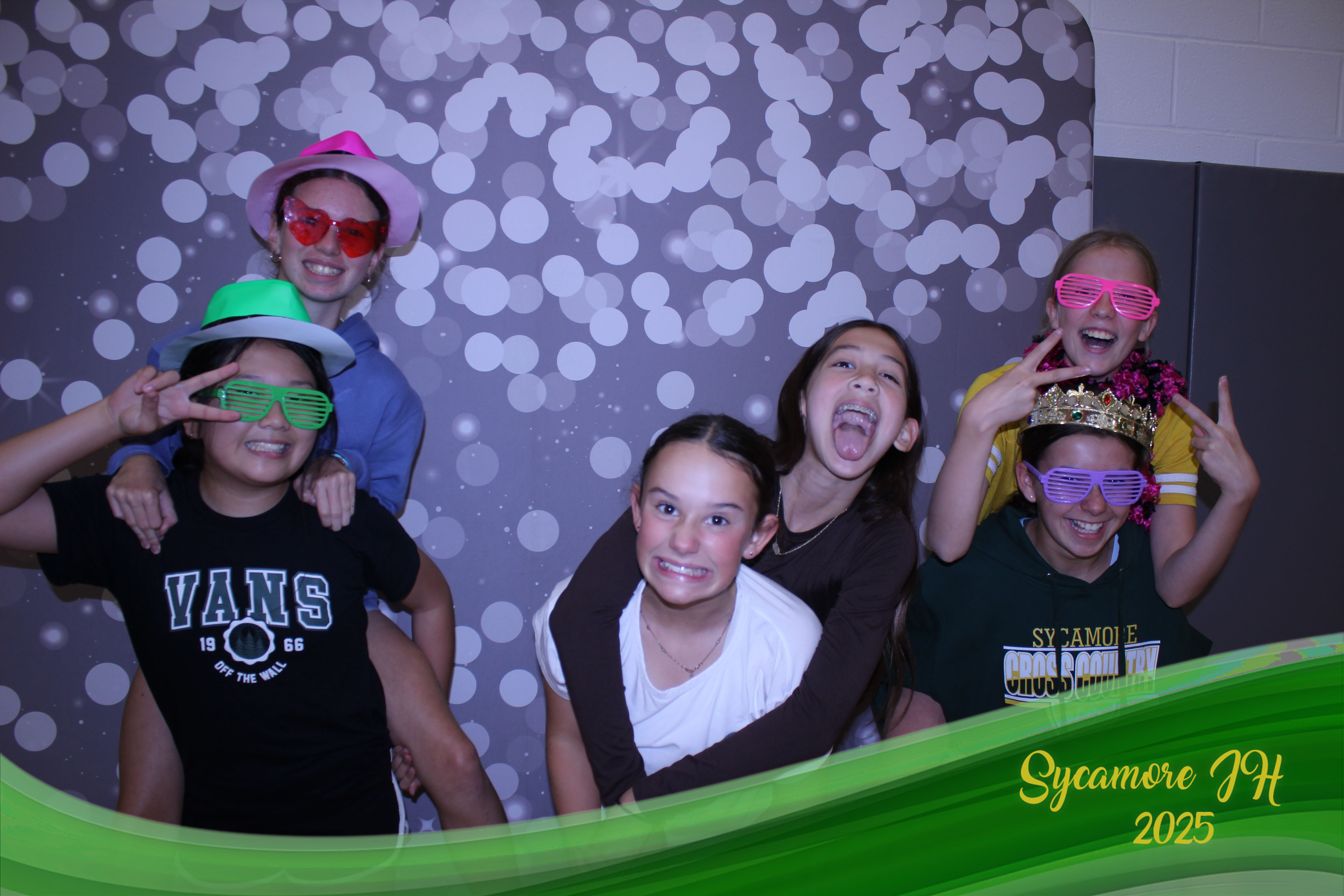 SJHS Fundraiser | View more photos from the event at gallery.photoboothcincy.com/u/PhotoBoothCincy/SJHS-Fundraiser