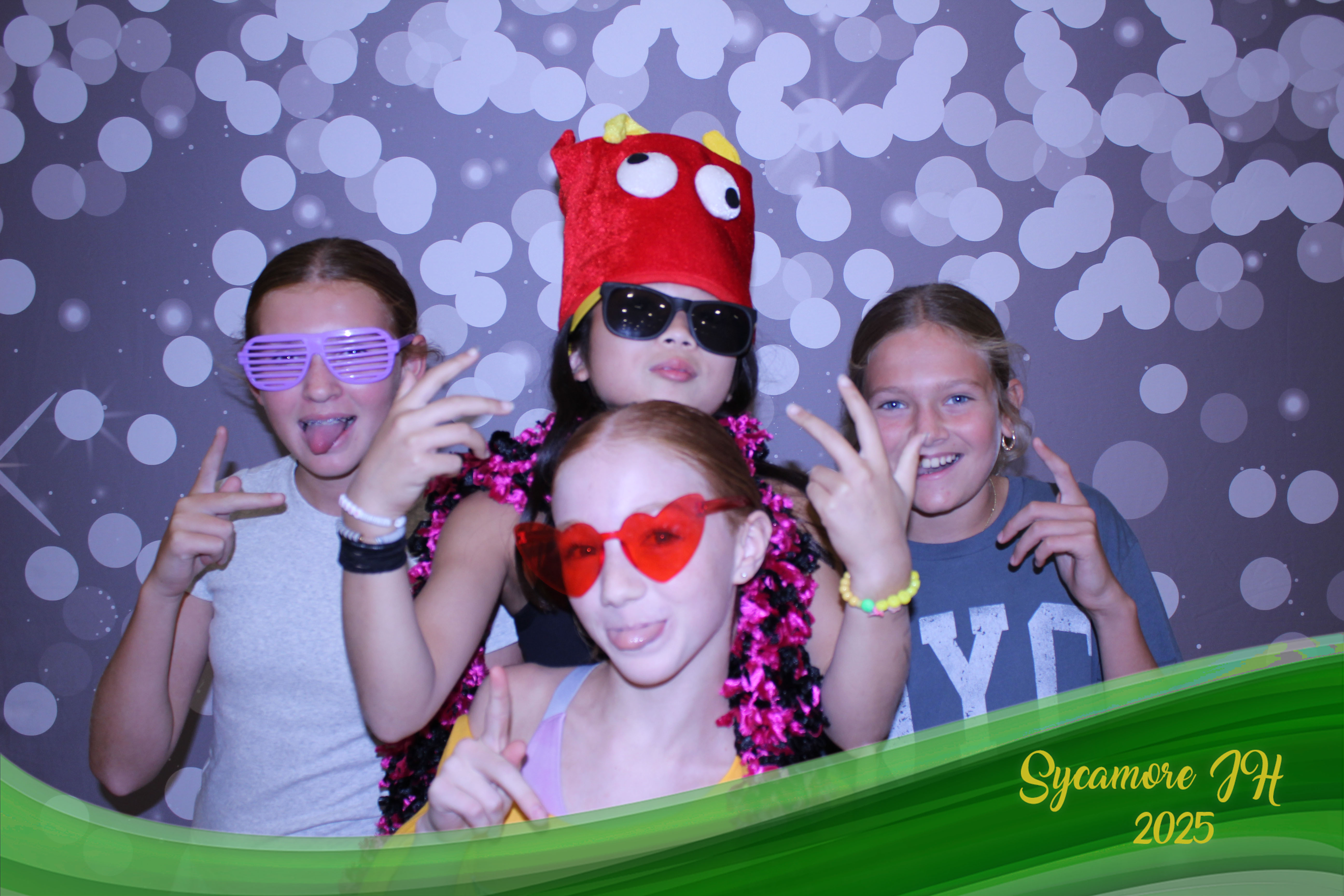 SJHS Fundraiser | View more photos from the event at gallery.photoboothcincy.com/u/PhotoBoothCincy/SJHS-Fundraiser
