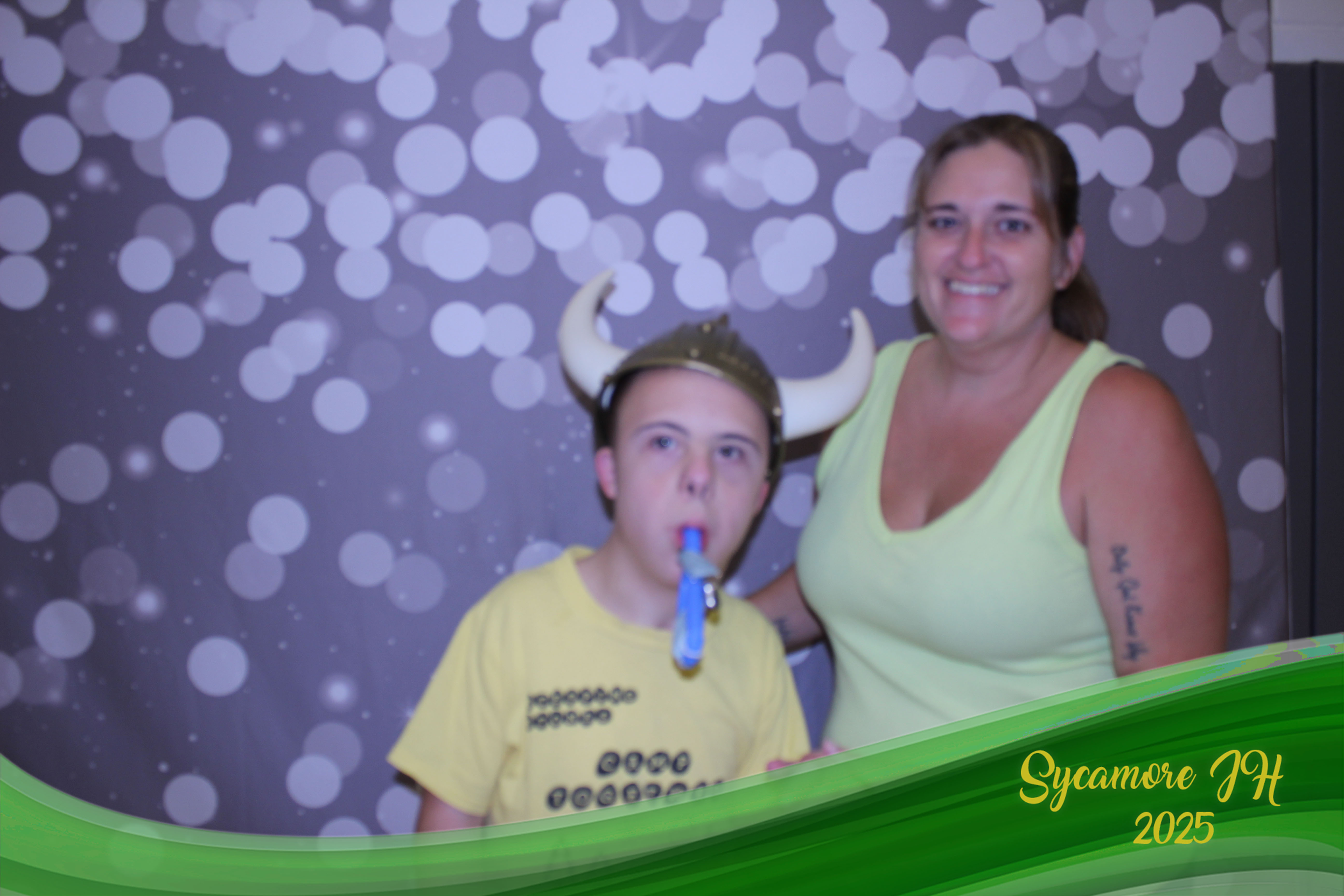 SJHS Fundraiser | View more photos from the event at gallery.photoboothcincy.com/u/PhotoBoothCincy/SJHS-Fundraiser