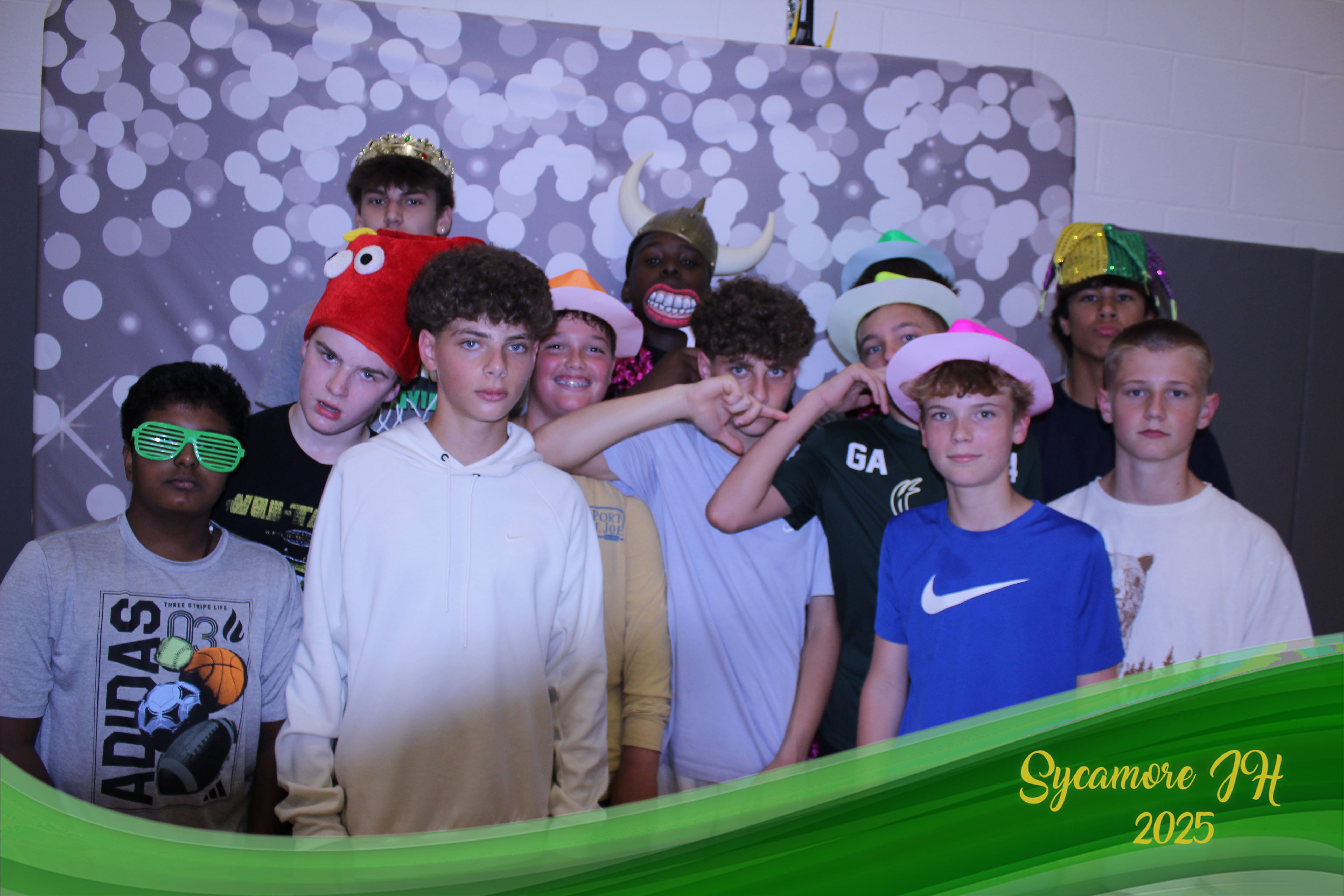 SJHS Fundraiser | View more photos from the event at gallery.photoboothcincy.com/u/PhotoBoothCincy/SJHS-Fundraiser