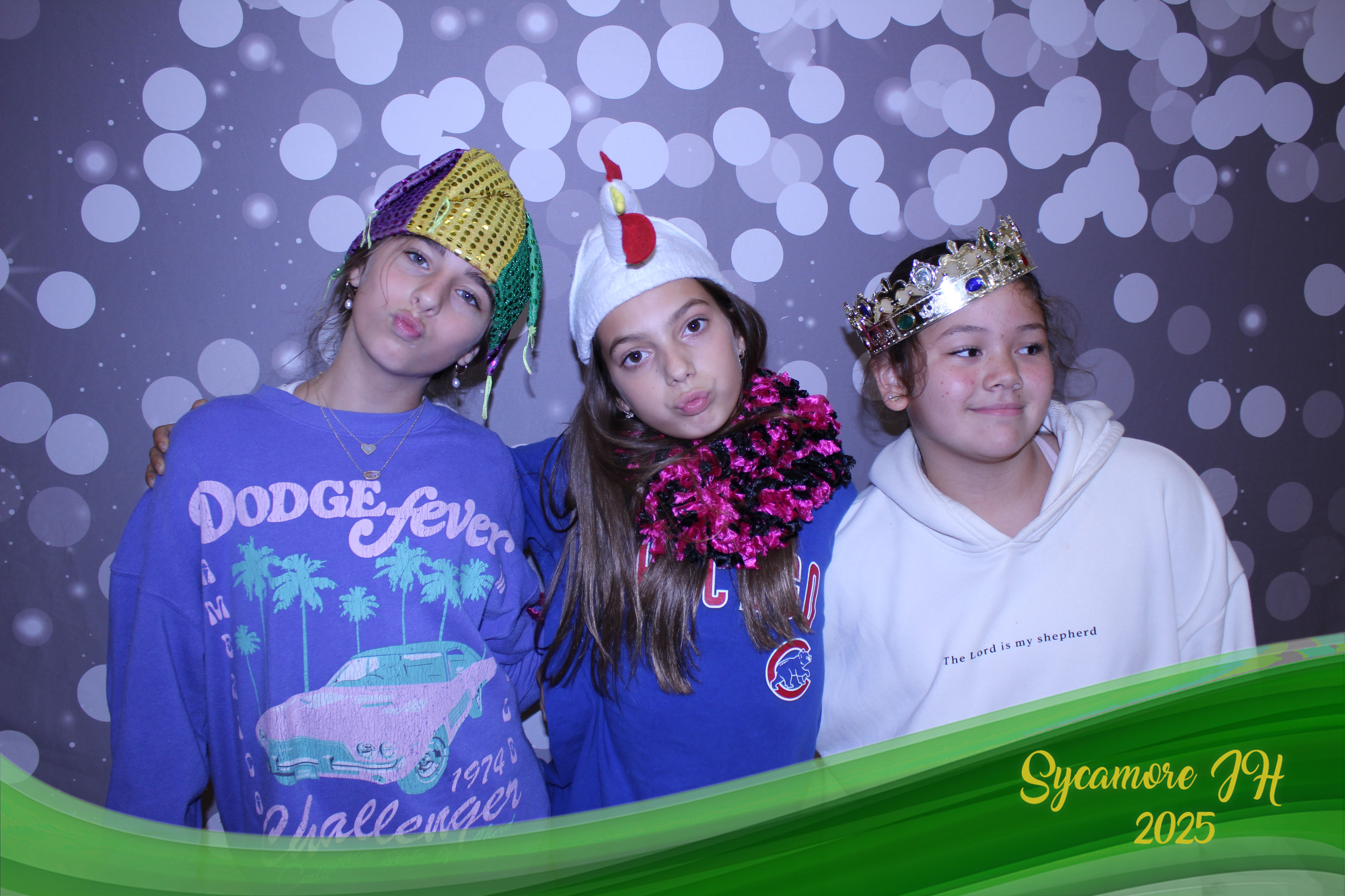 SJHS Fundraiser | View more photos from the event at gallery.photoboothcincy.com/u/PhotoBoothCincy/SJHS-Fundraiser