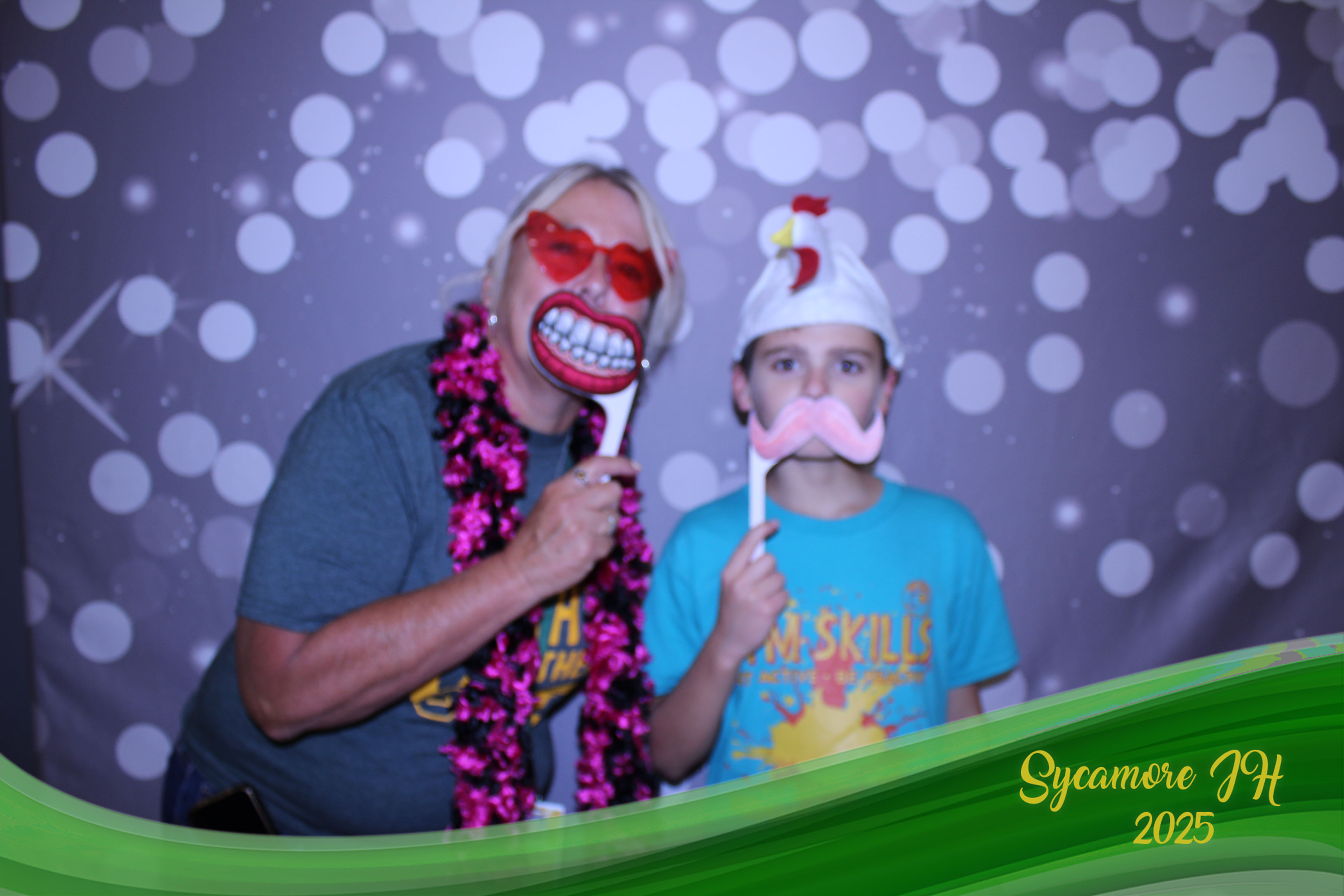 SJHS Fundraiser | View more photos from the event at gallery.photoboothcincy.com/u/PhotoBoothCincy/SJHS-Fundraiser