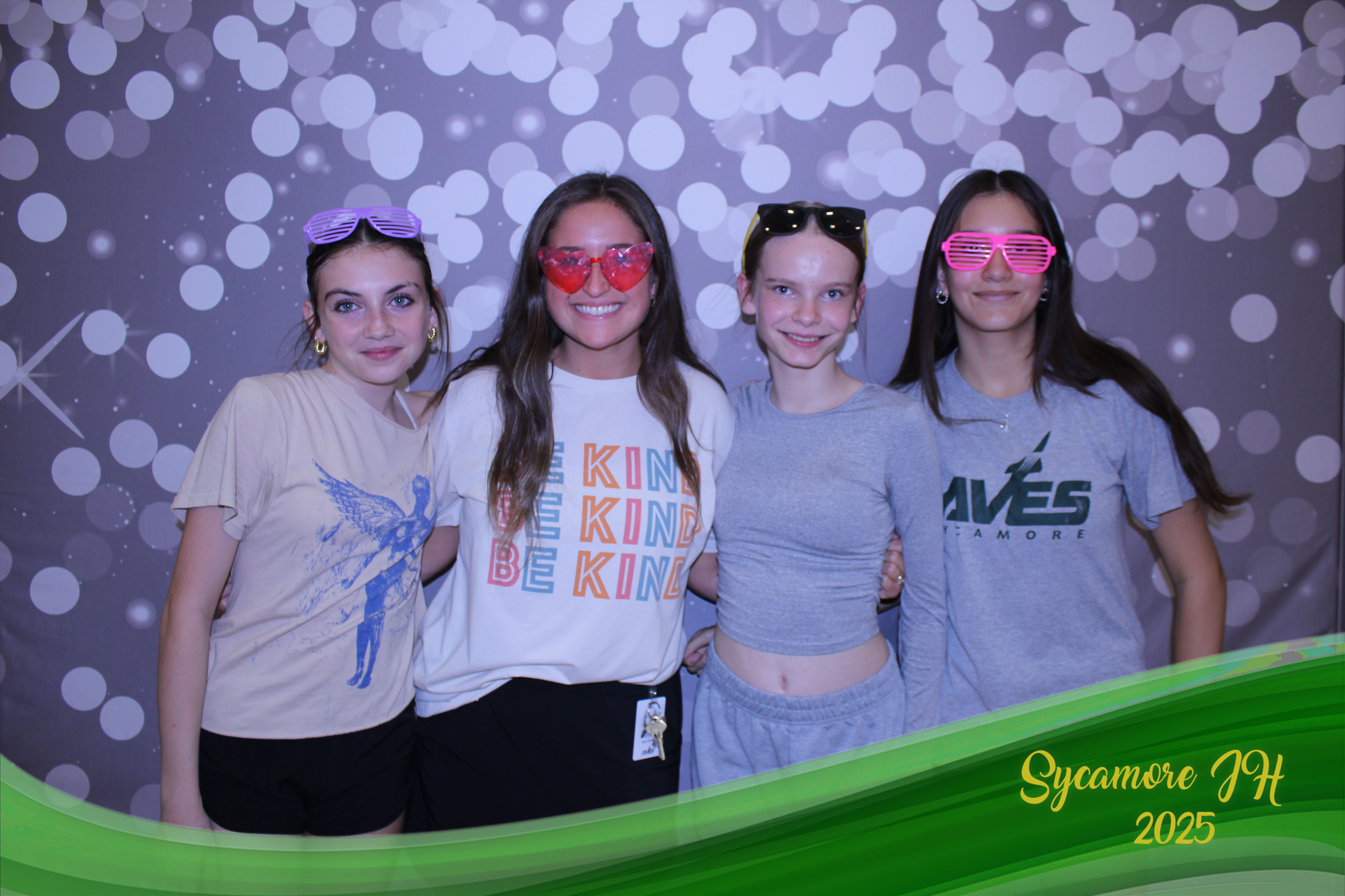 SJHS Fundraiser | View more photos from the event at gallery.photoboothcincy.com/u/PhotoBoothCincy/SJHS-Fundraiser