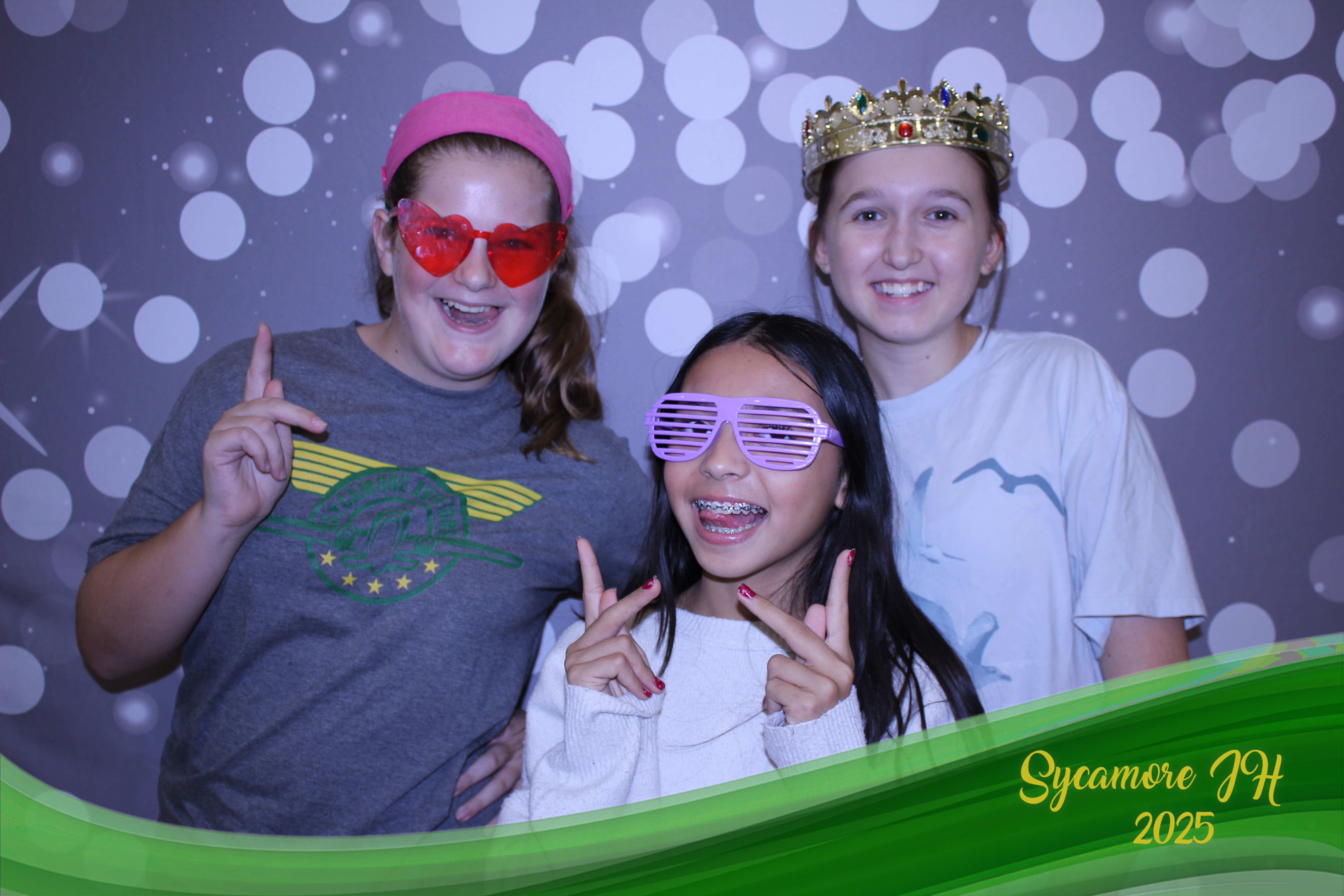 SJHS Fundraiser | View more photos from the event at gallery.photoboothcincy.com/u/PhotoBoothCincy/SJHS-Fundraiser