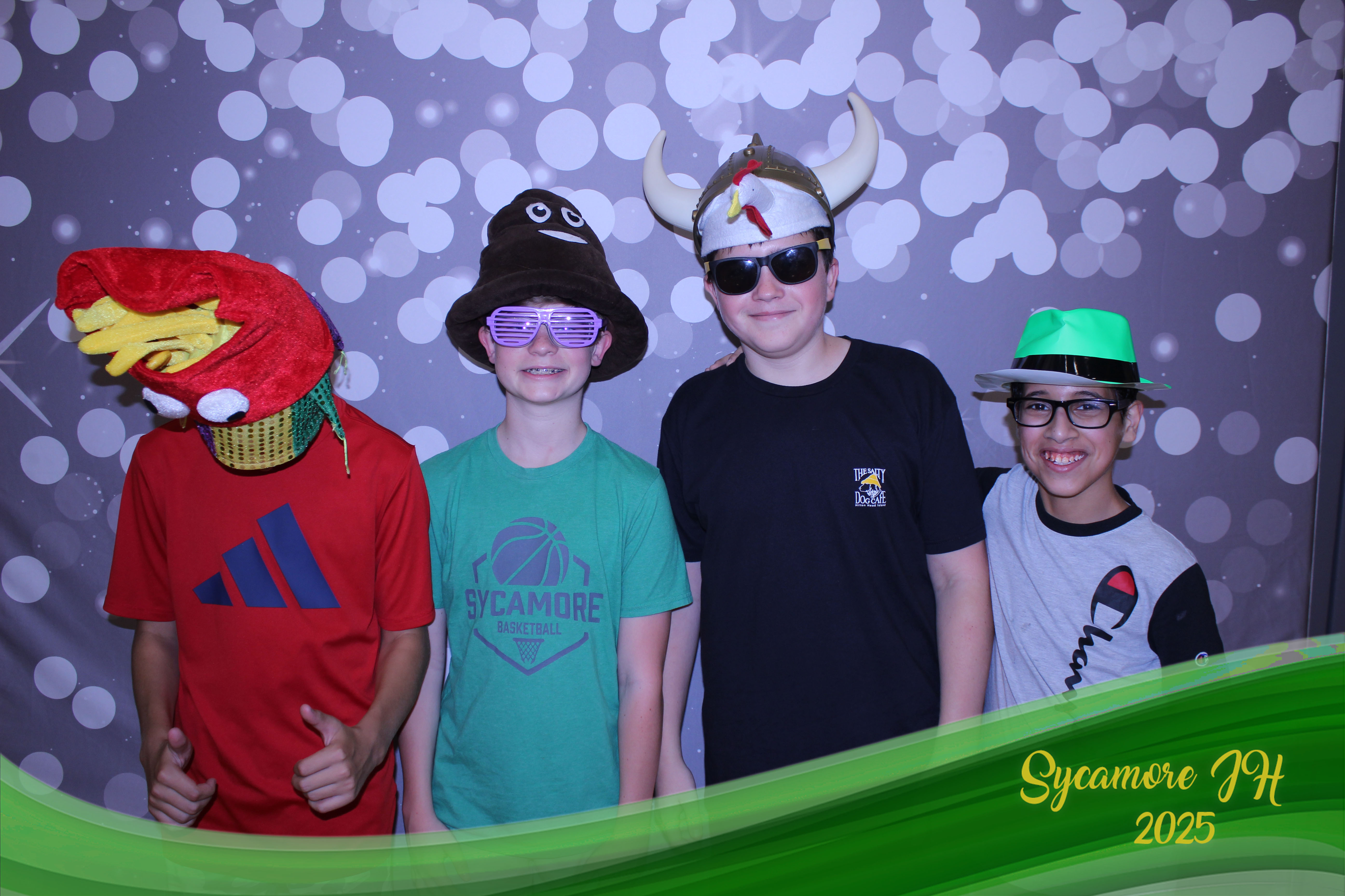 SJHS Fundraiser | View more photos from the event at gallery.photoboothcincy.com/u/PhotoBoothCincy/SJHS-Fundraiser