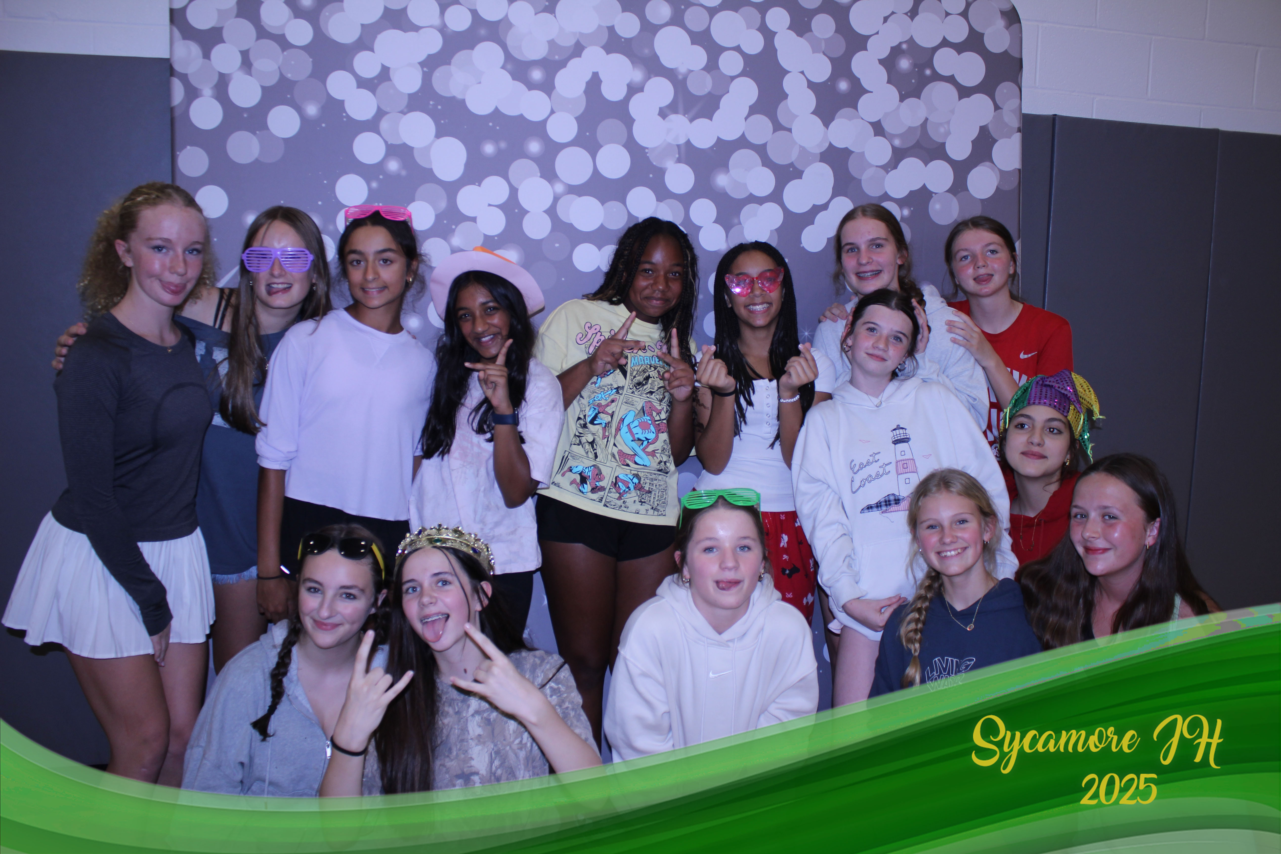 SJHS Fundraiser | View more photos from the event at gallery.photoboothcincy.com/u/PhotoBoothCincy/SJHS-Fundraiser