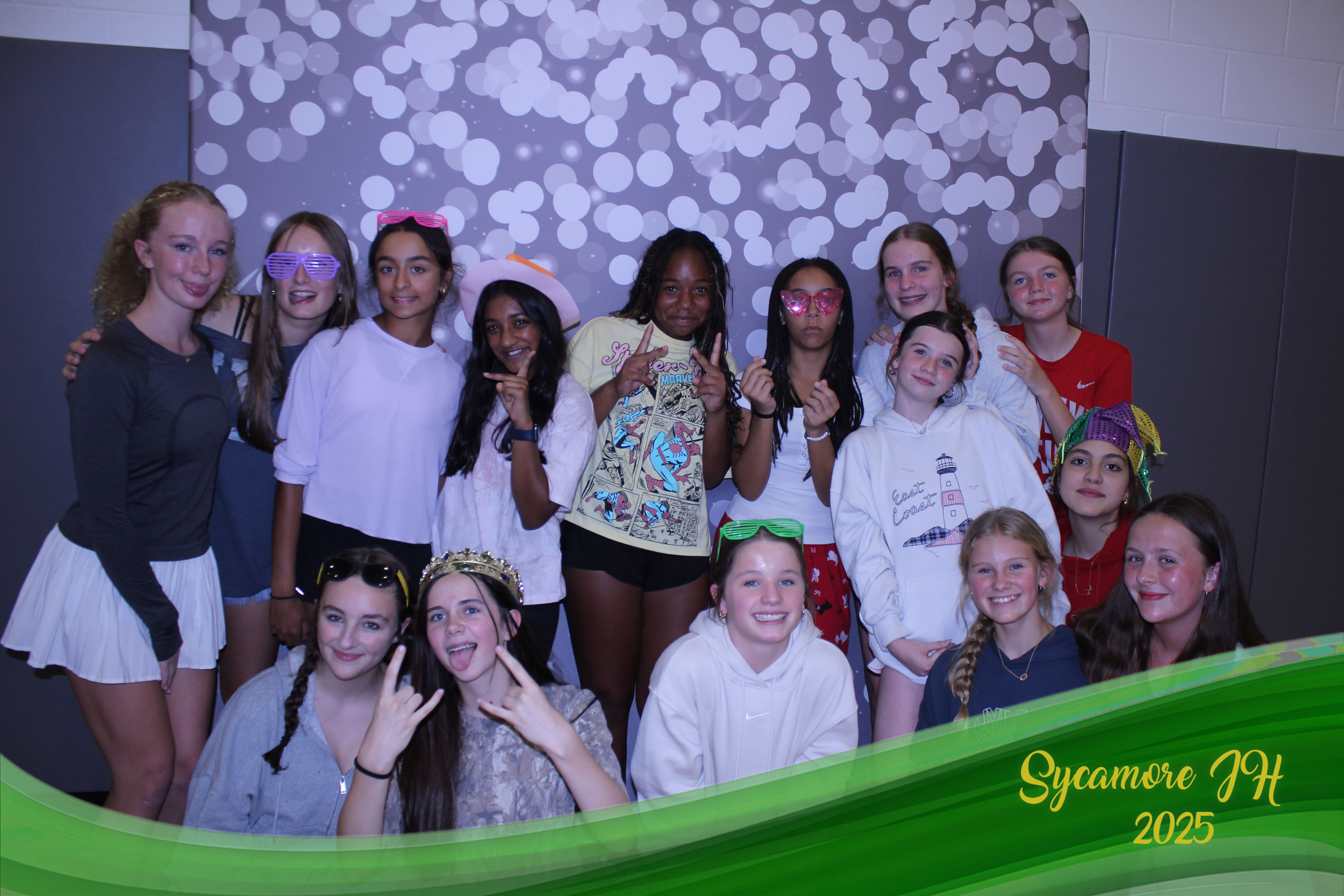SJHS Fundraiser | View more photos from the event at gallery.photoboothcincy.com/u/PhotoBoothCincy/SJHS-Fundraiser