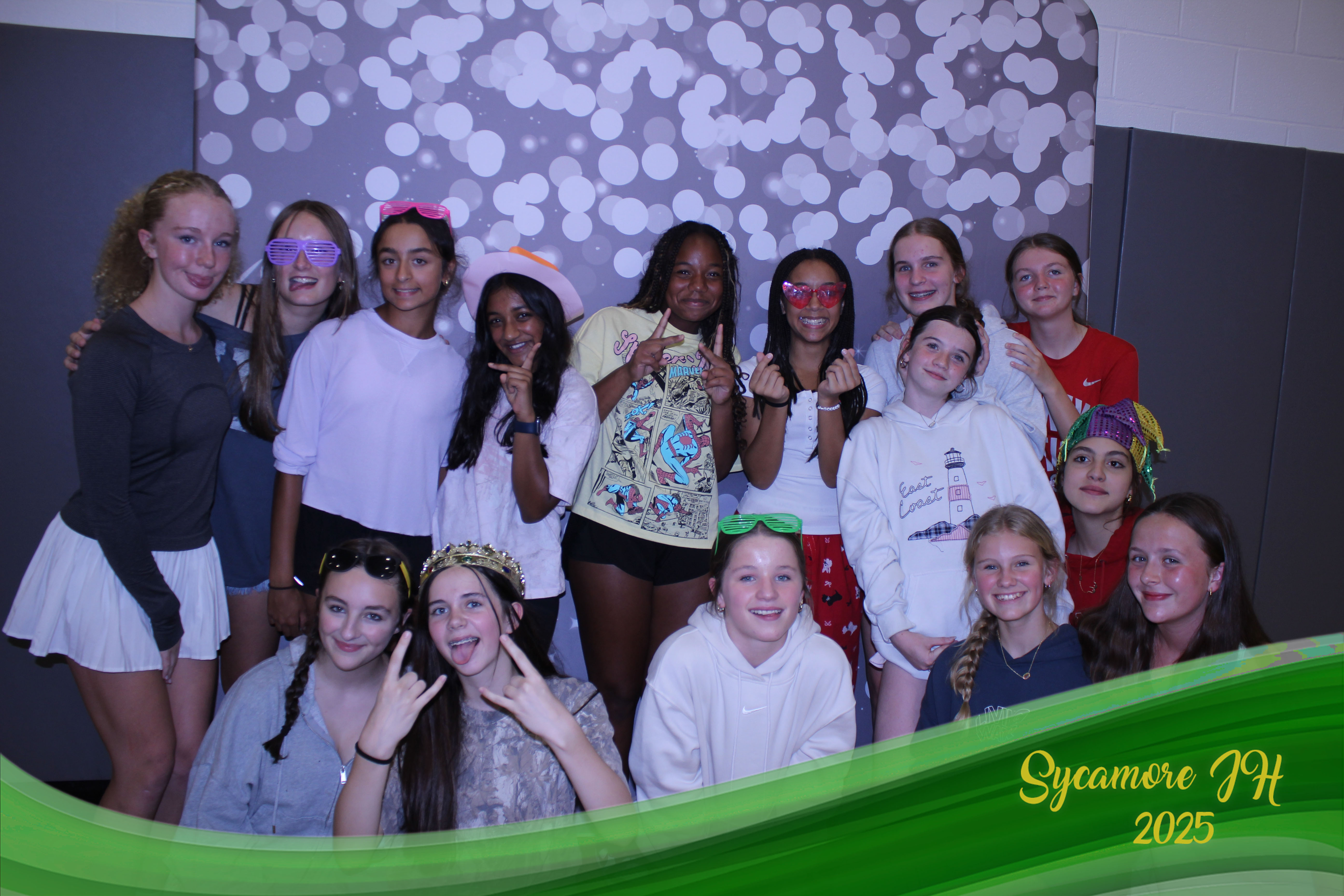 SJHS Fundraiser | View more photos from the event at gallery.photoboothcincy.com/u/PhotoBoothCincy/SJHS-Fundraiser